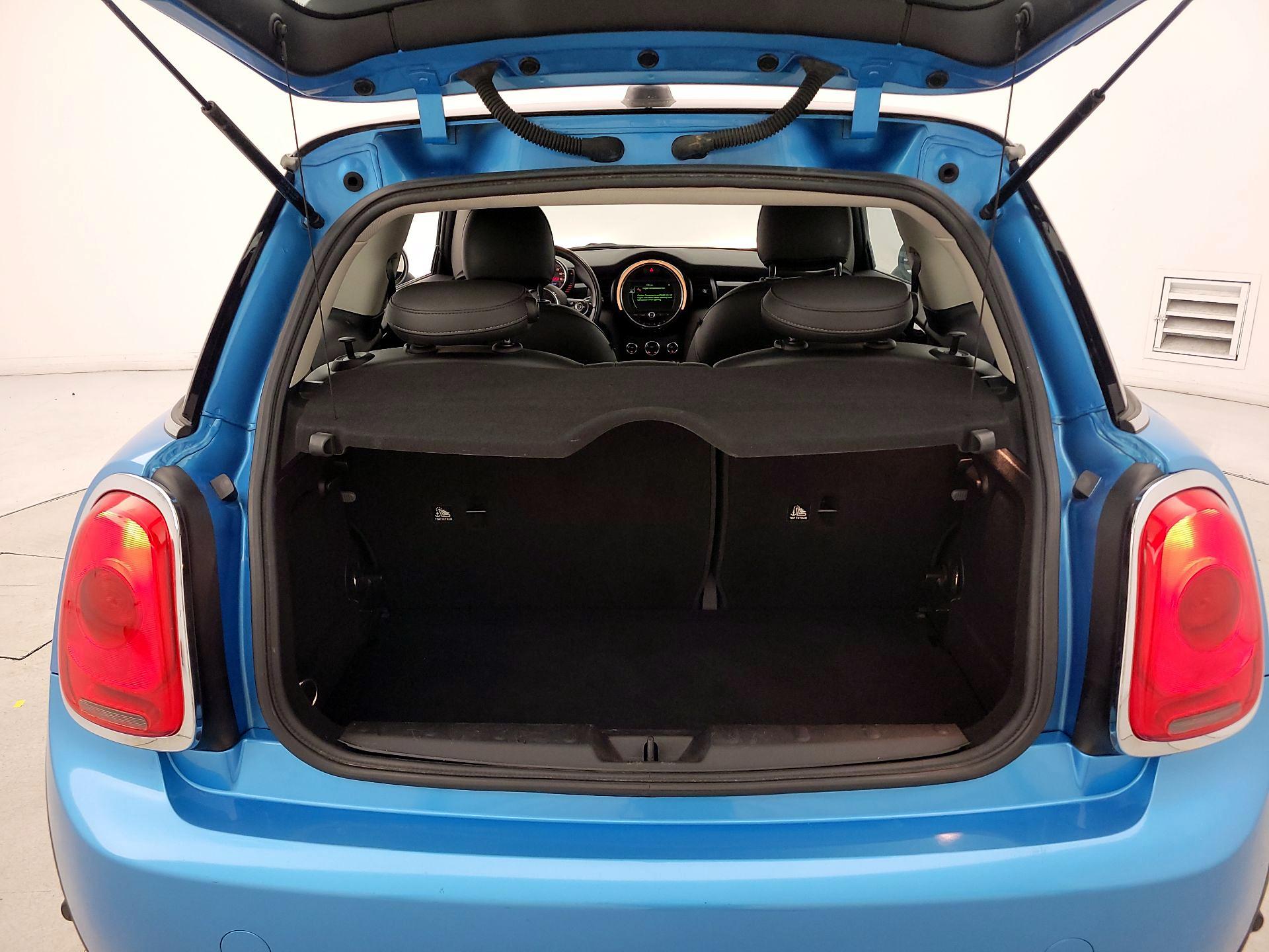 Thumbnail: 2015 MINI Cooper Hardtop - 19