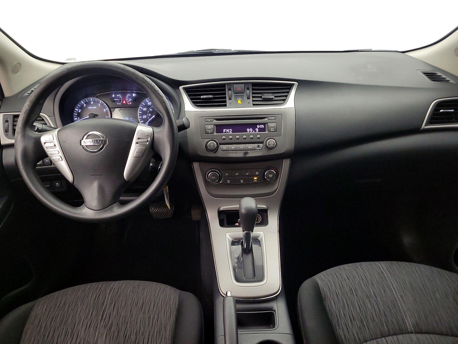 Thumbnail: 2014 Nissan Sentra - 9
