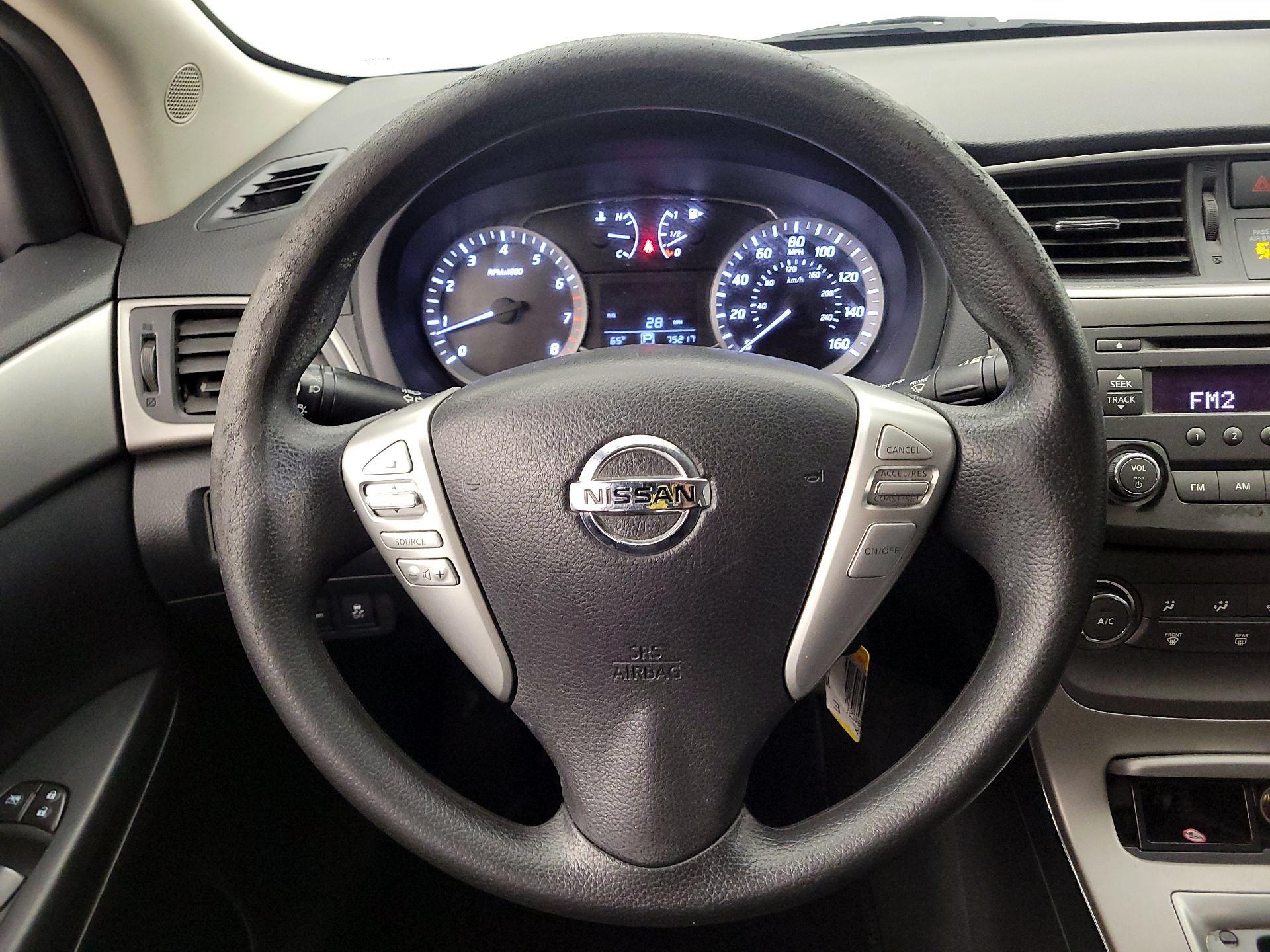 Thumbnail: 2014 Nissan Sentra - 10