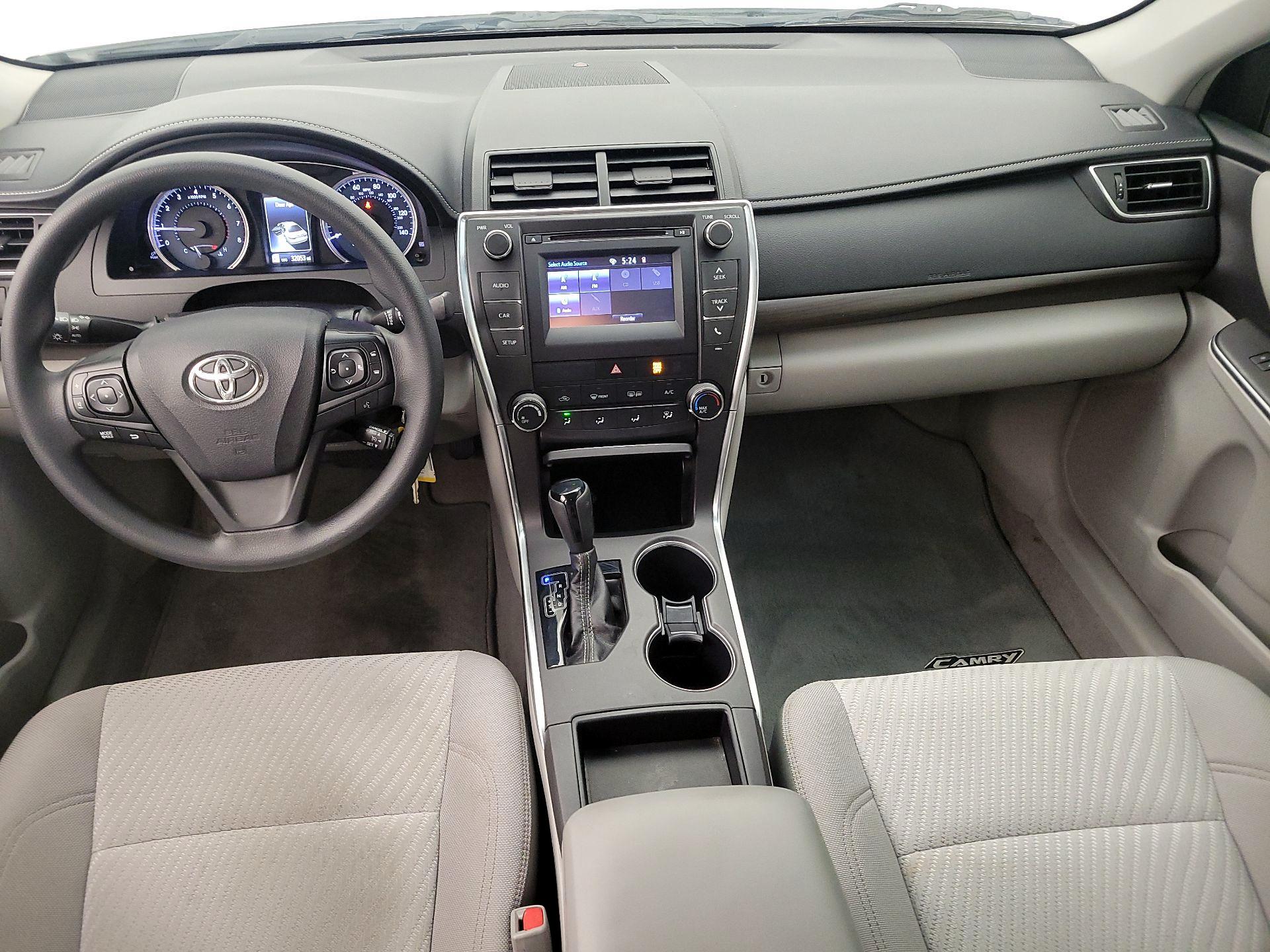 Thumbnail: 2017 Toyota Camry - 9