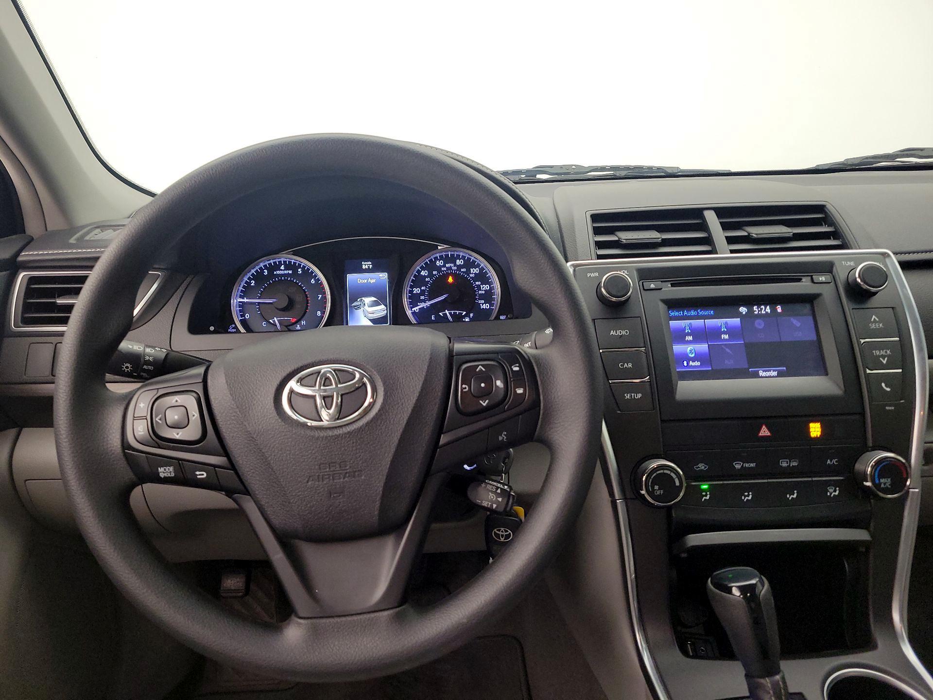 Thumbnail: 2017 Toyota Camry - 10