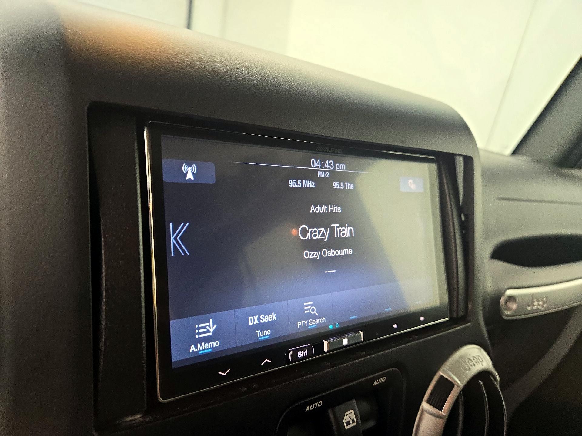 Thumbnail: 2018 Jeep Wrangler - 13