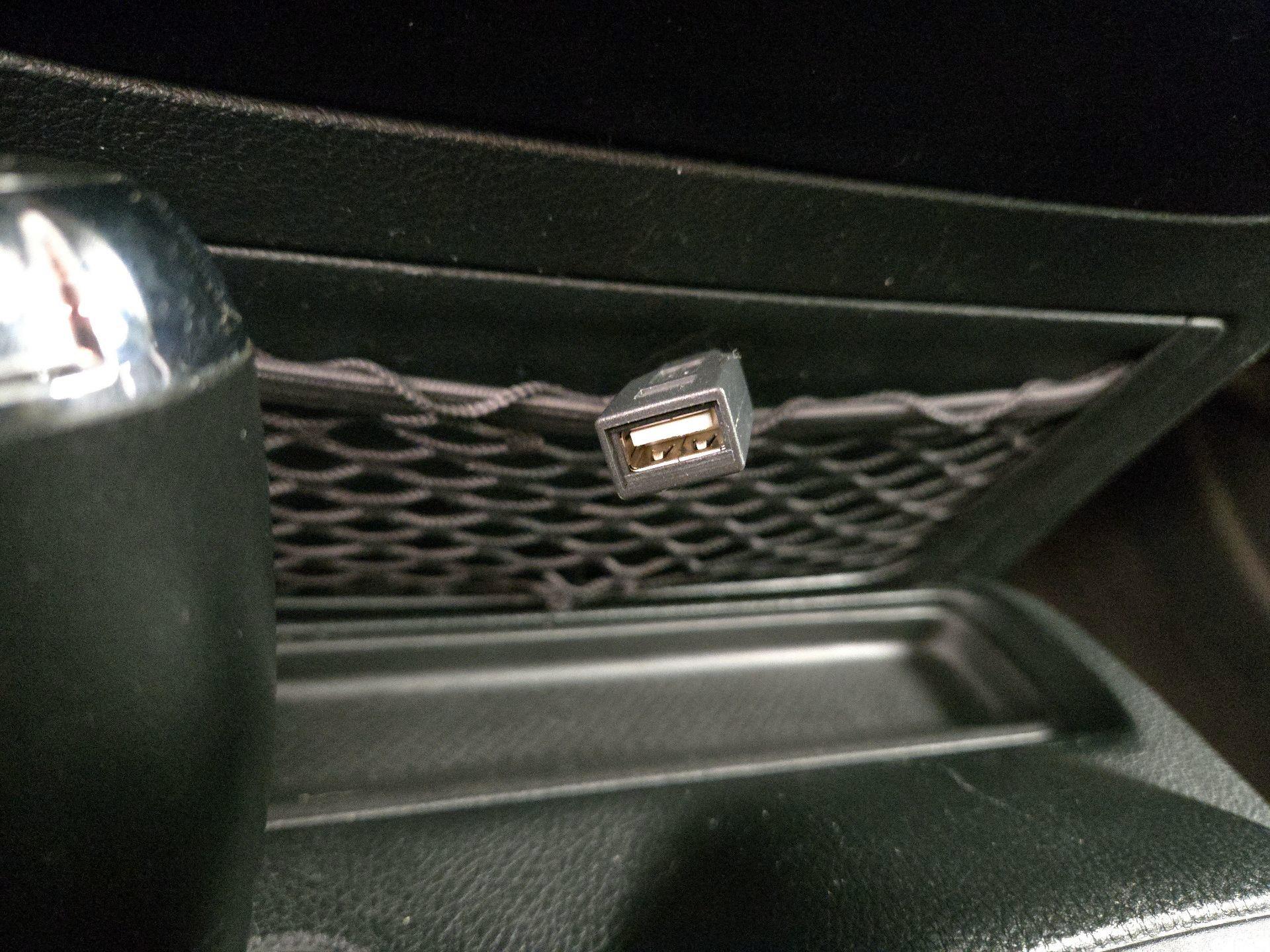 Thumbnail: 2018 Jeep Wrangler - 16