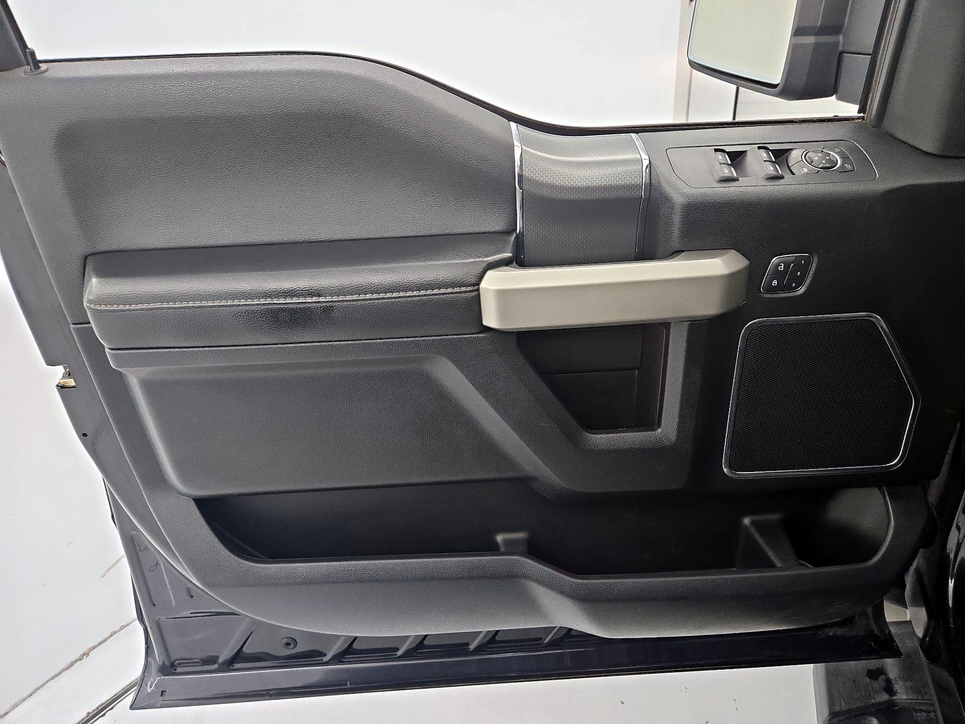 Thumbnail: 2015 Ford F-150 - 12