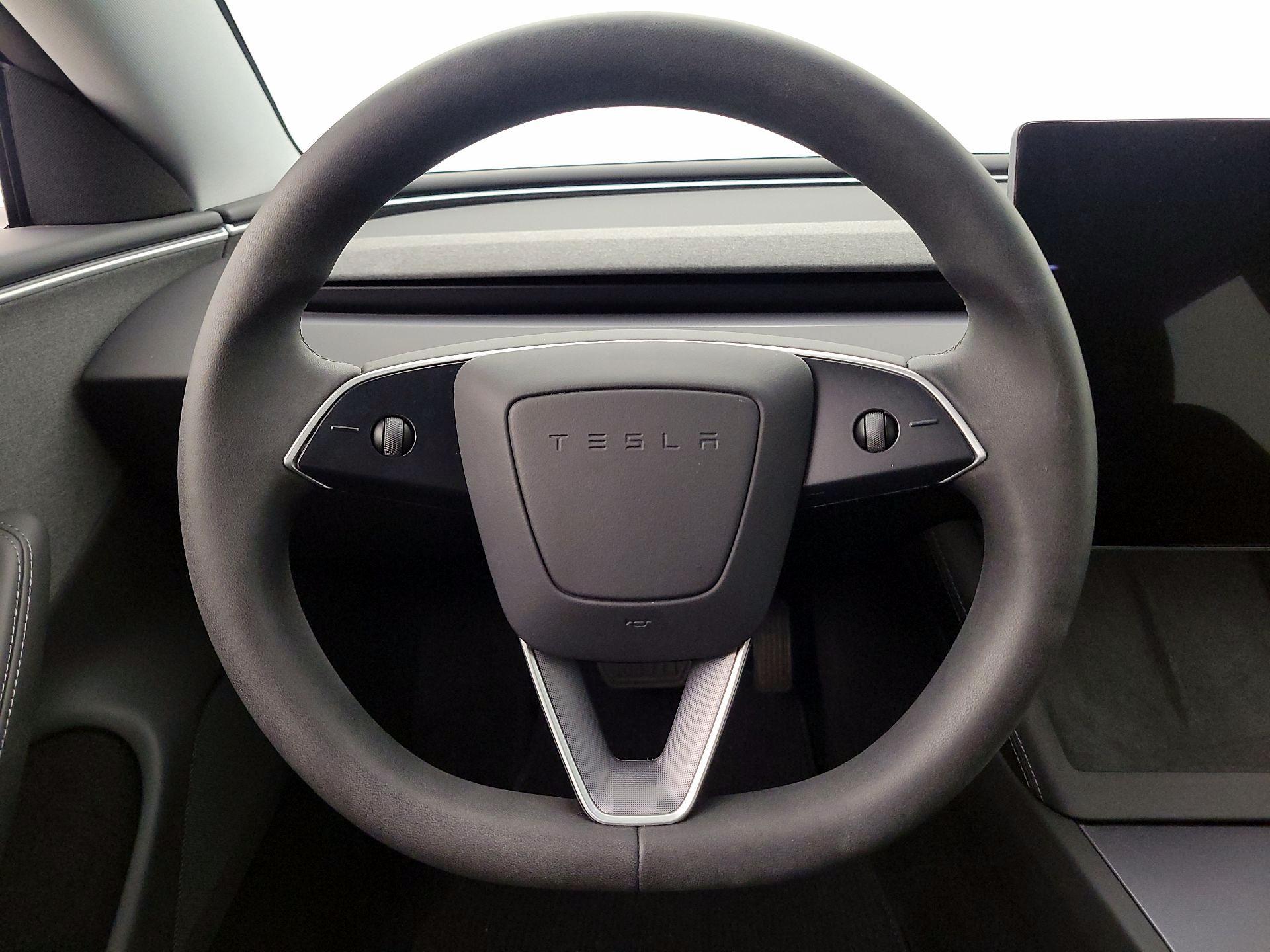 Thumbnail: 2025 Tesla Model 3 - 10