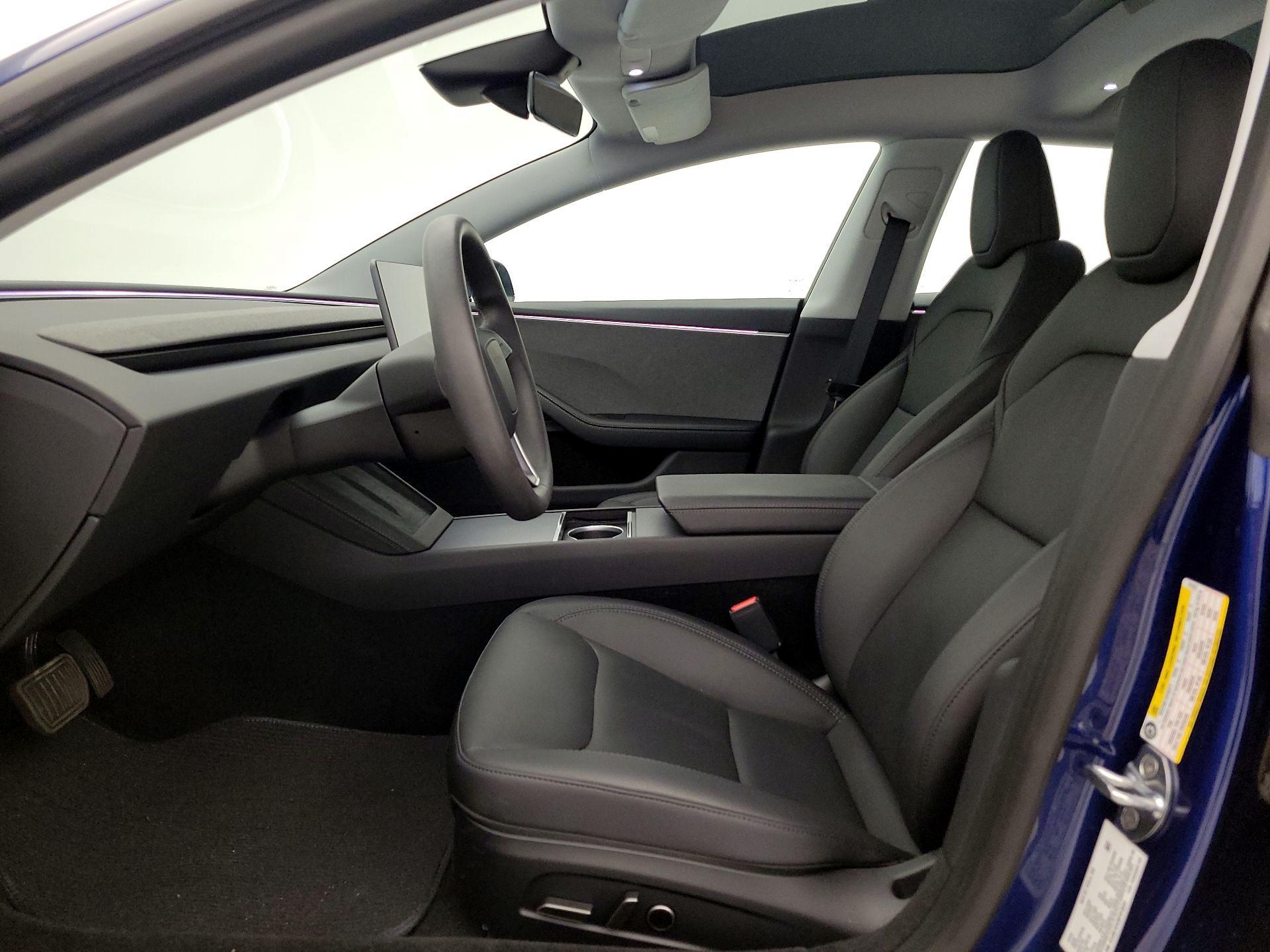 Thumbnail: 2025 Tesla Model 3 - 11