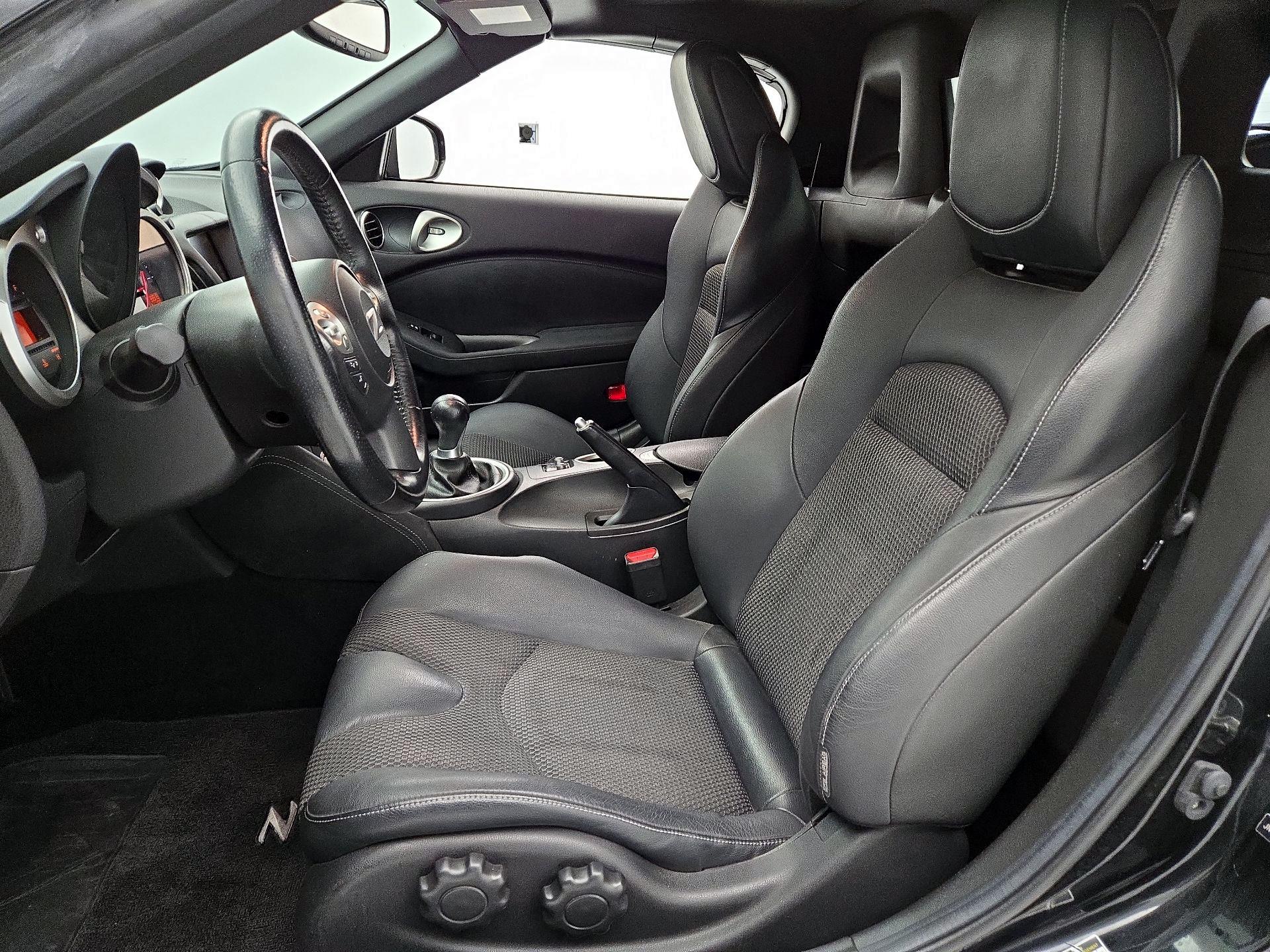 Thumbnail: 2014 Nissan Z - 11