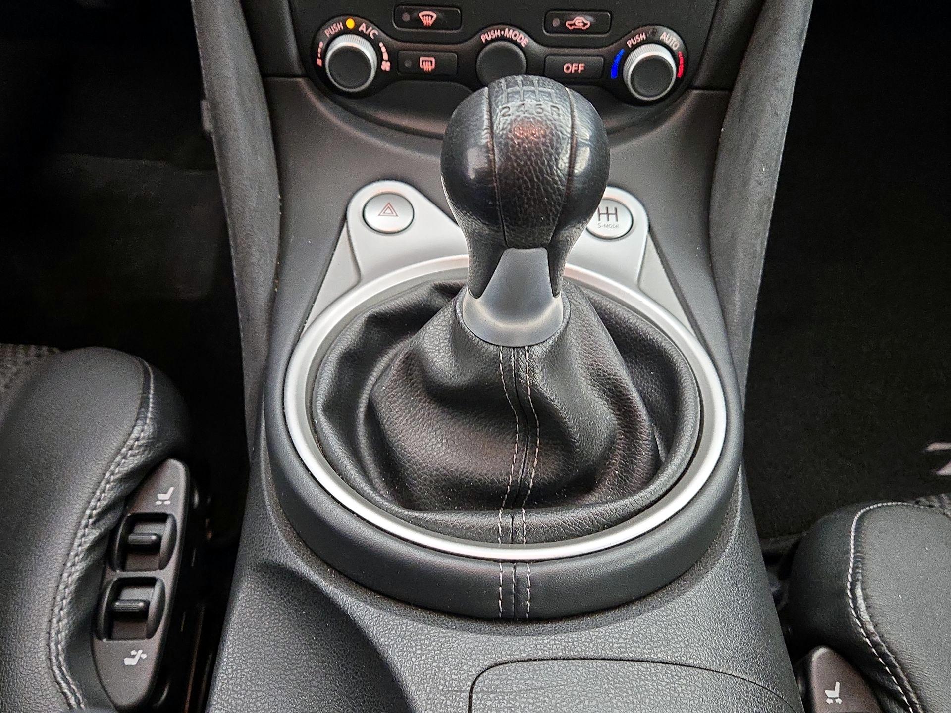 Thumbnail: 2014 Nissan Z - 18