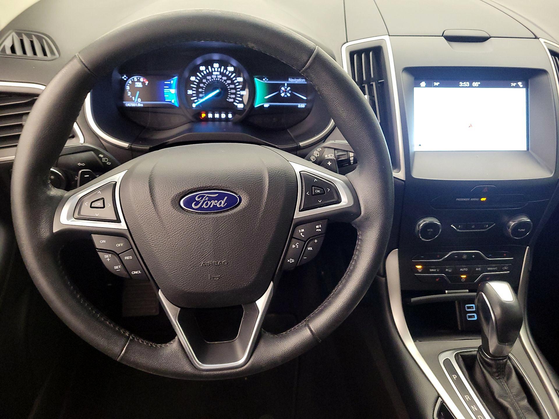 Thumbnail: 2017 Ford Edge - 10