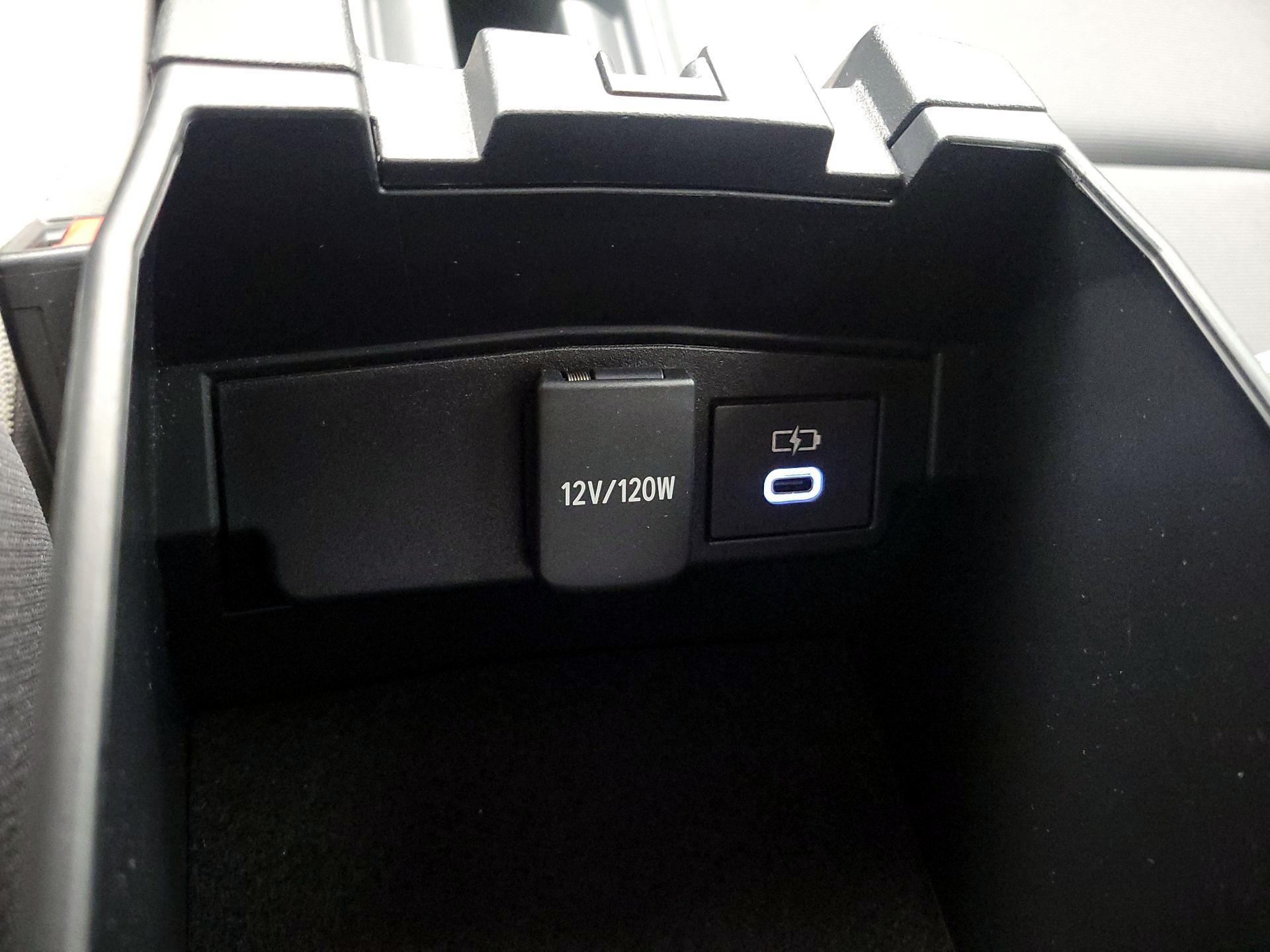 Thumbnail: 2024 Toyota Corolla - 18