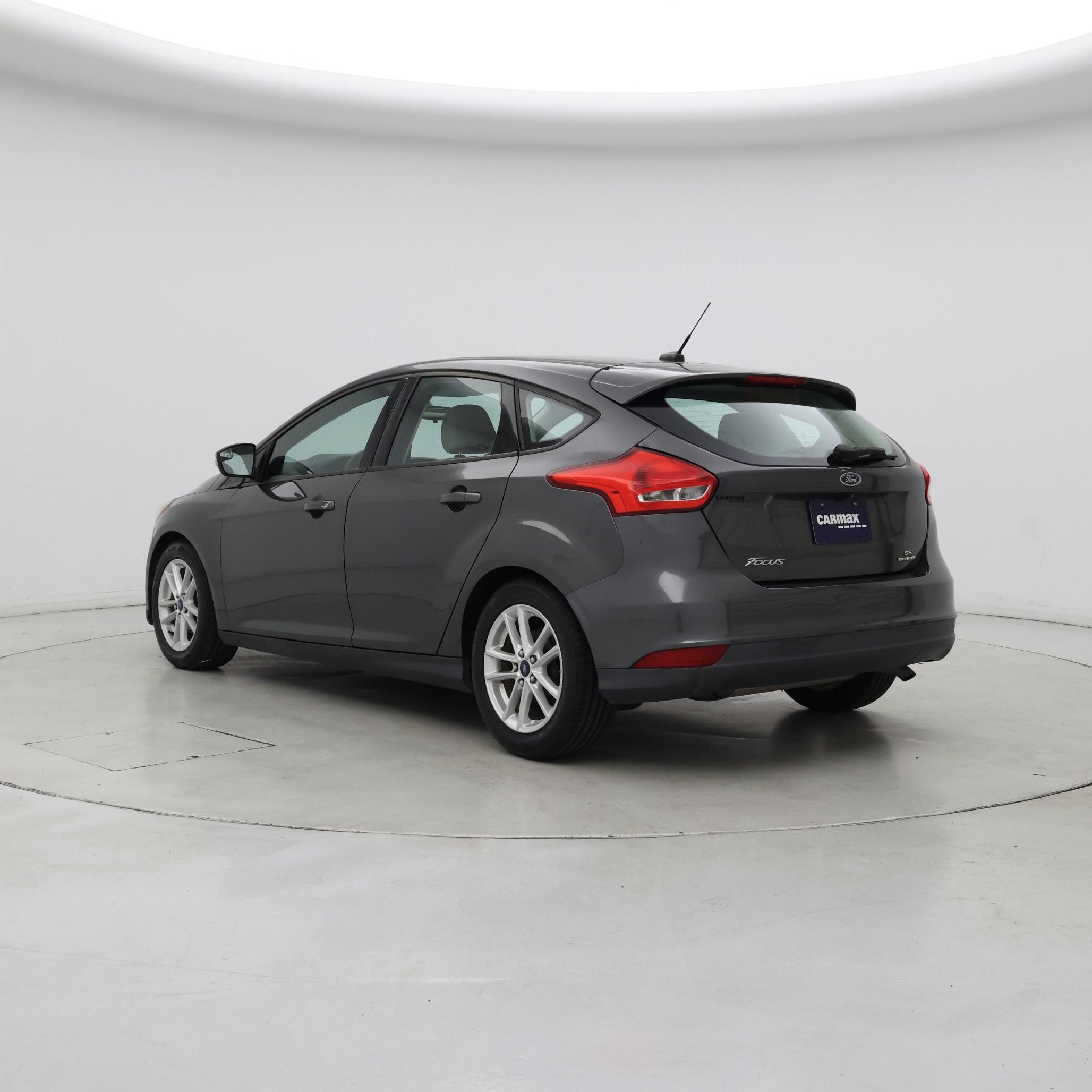 Thumbnail: 2016 Ford Focus - 2
