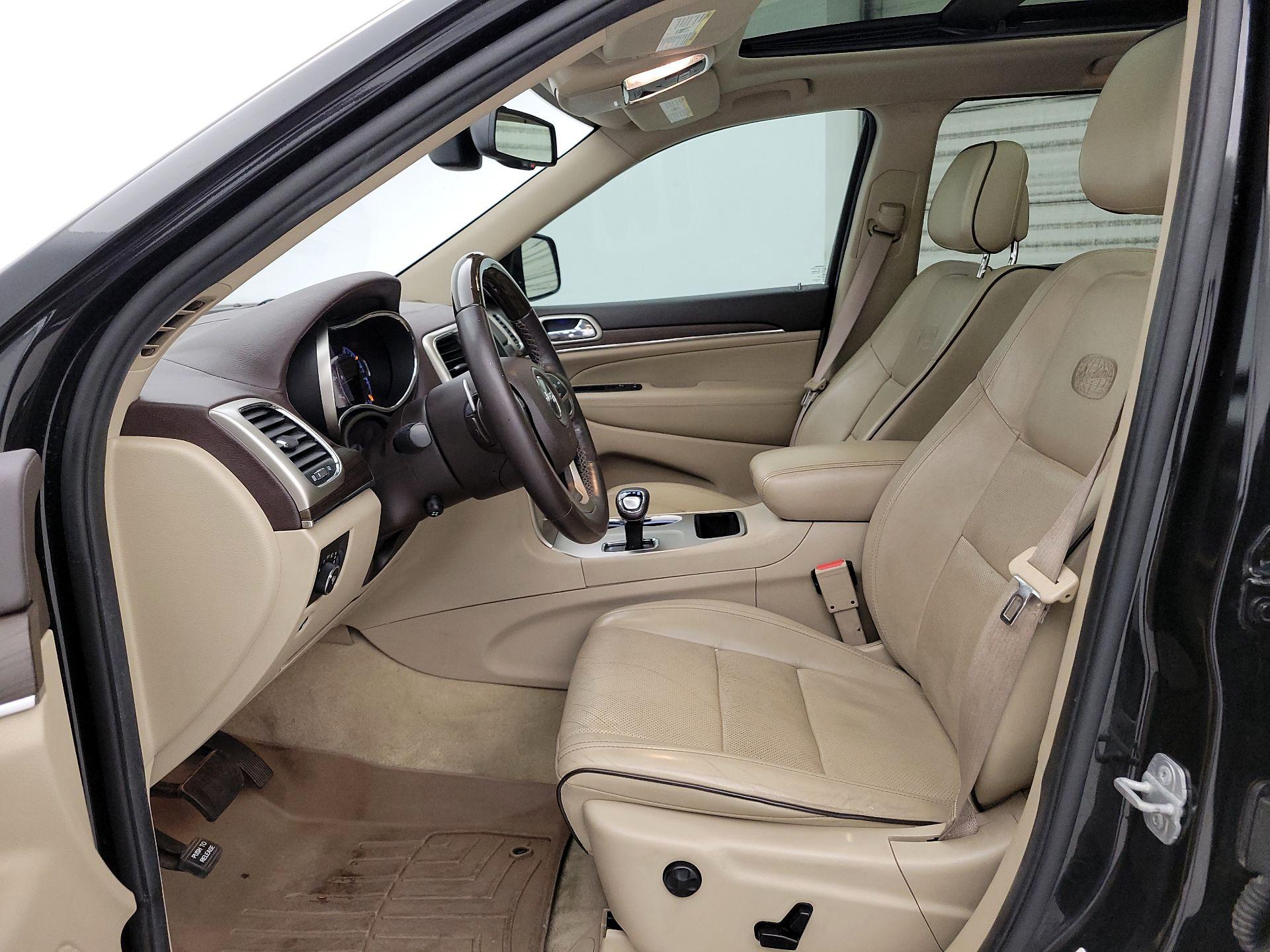 Thumbnail: 2014 Jeep Grand Cherokee - 11