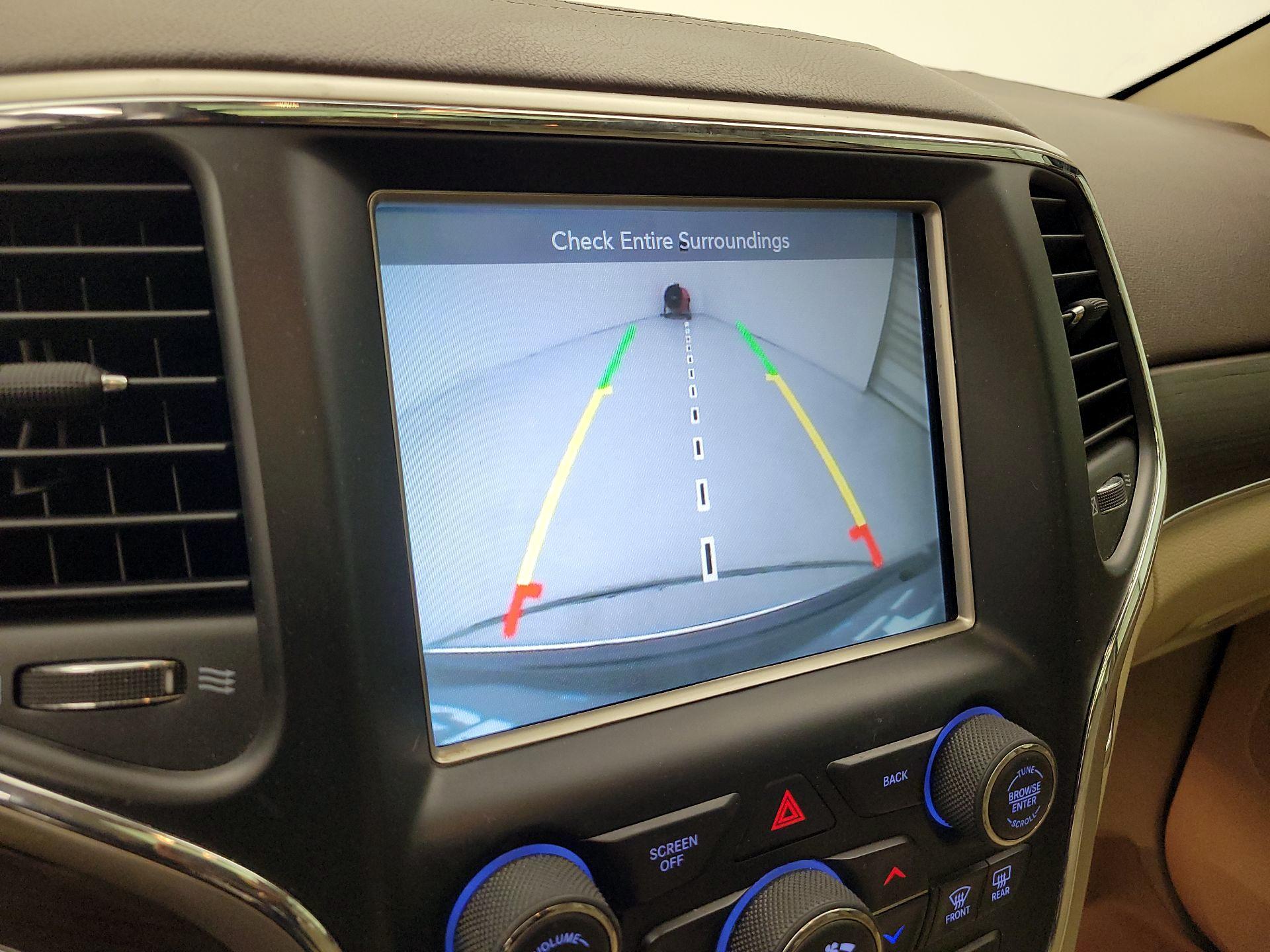 Thumbnail: 2014 Jeep Grand Cherokee - 15