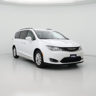 White 2017 Chrysler Pacifica Touring L