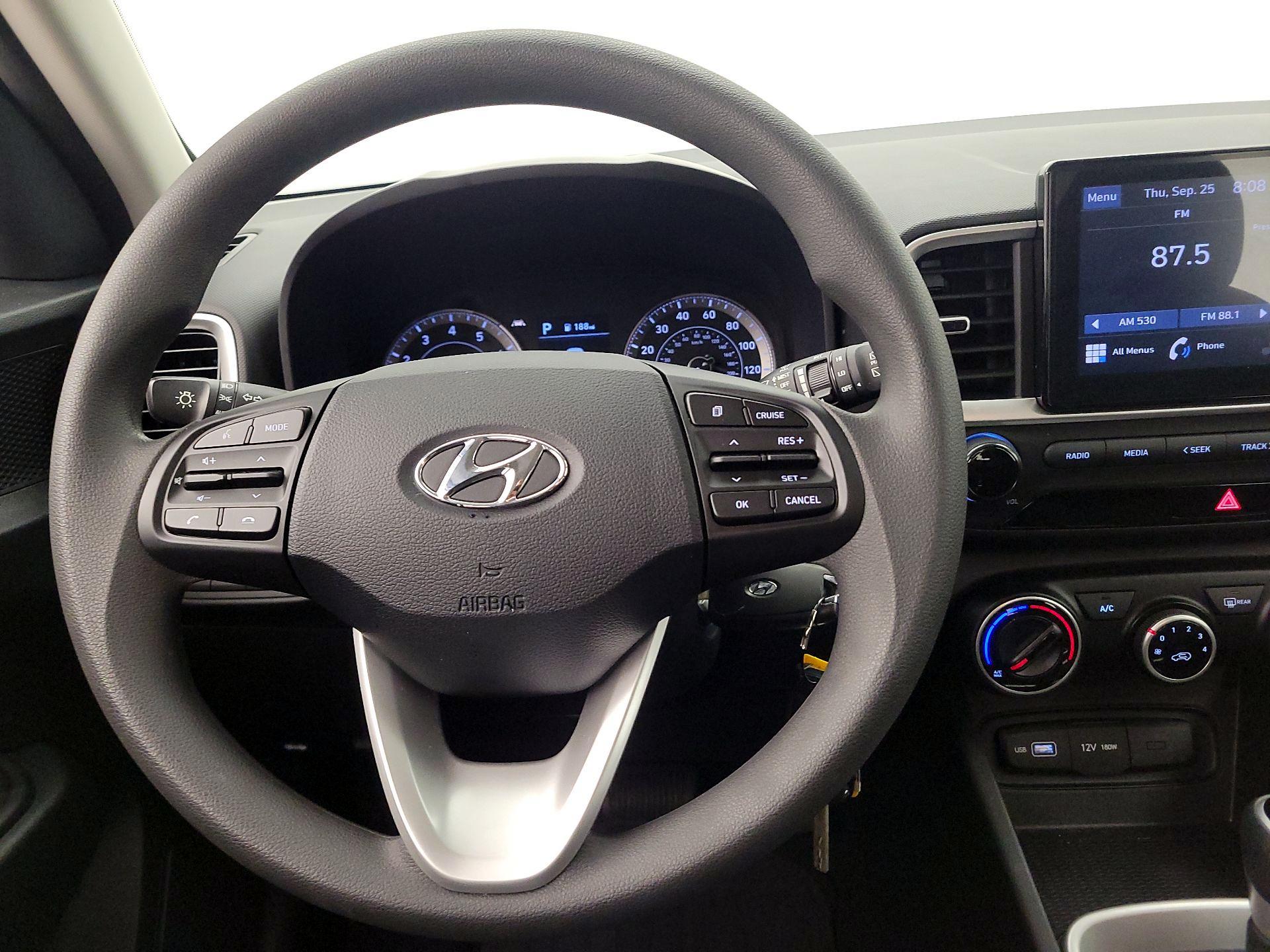 Thumbnail: 2022 Hyundai Venue - 10