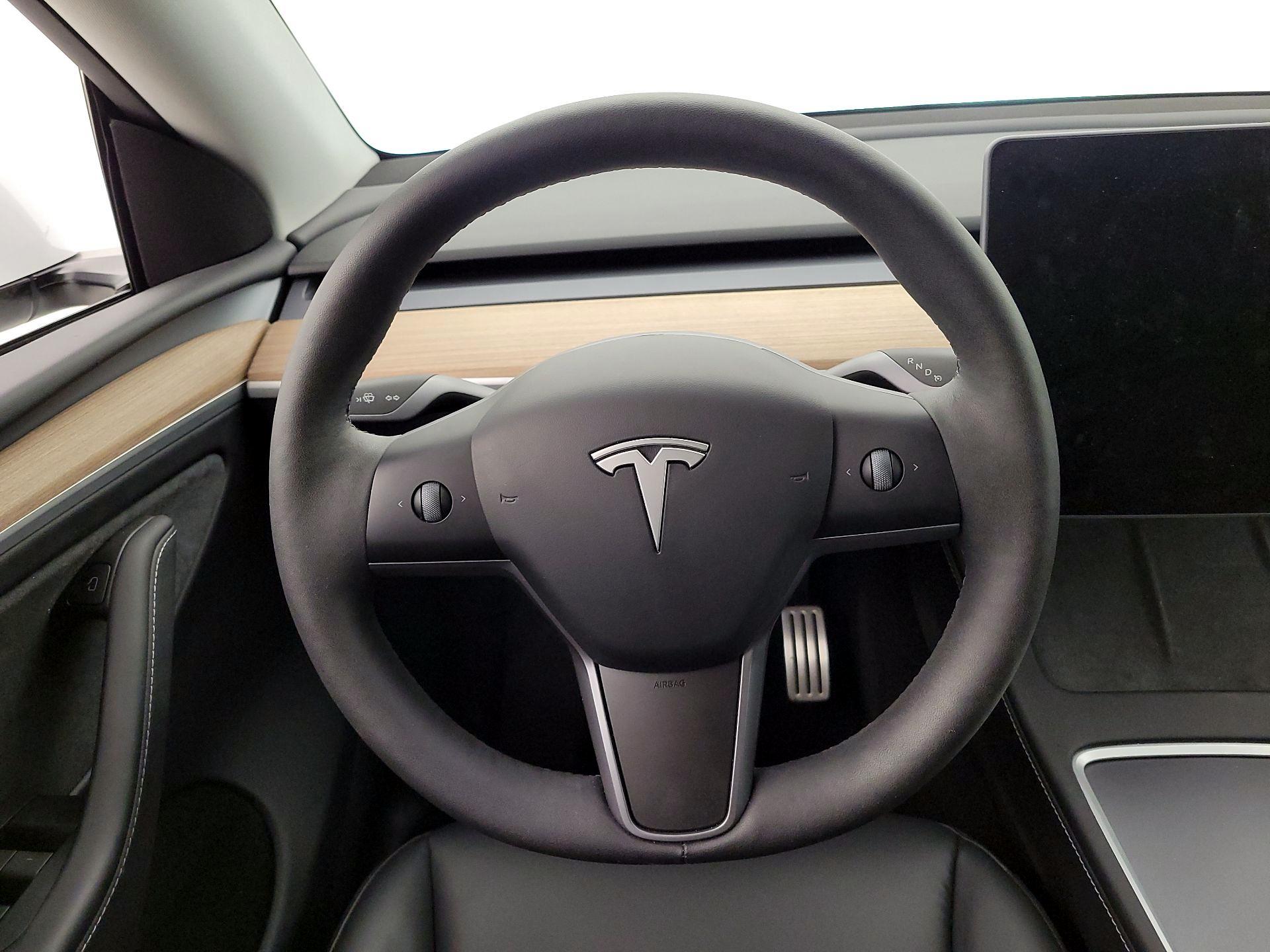 Thumbnail: 2024 Tesla Model Y - 10