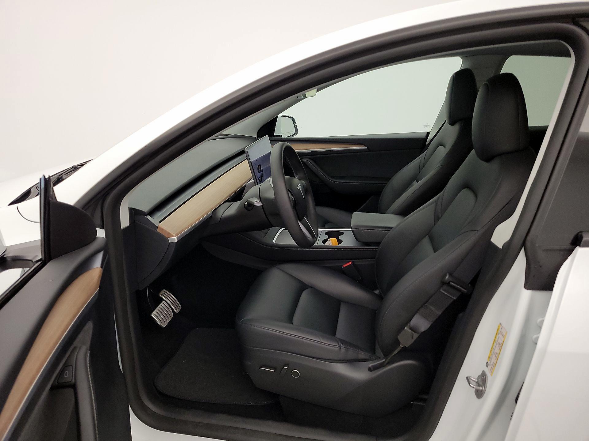 Thumbnail: 2024 Tesla Model Y - 11