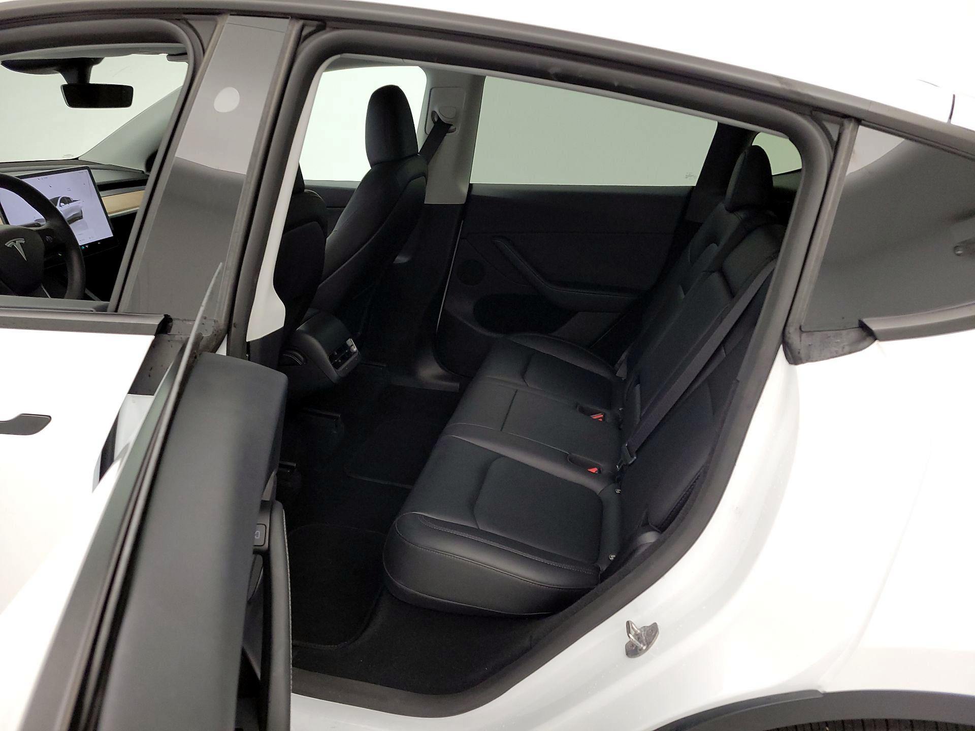 Thumbnail: 2024 Tesla Model Y - 19