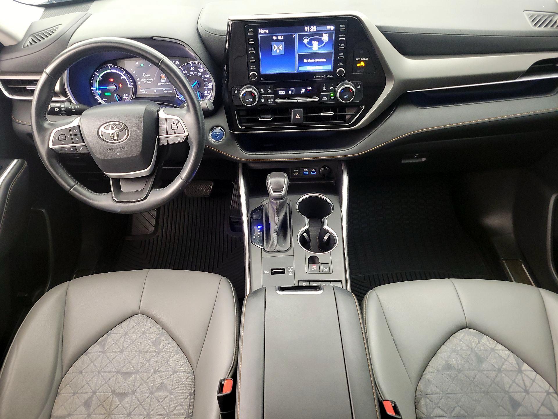 Thumbnail: 2022 Toyota Highlander - 9