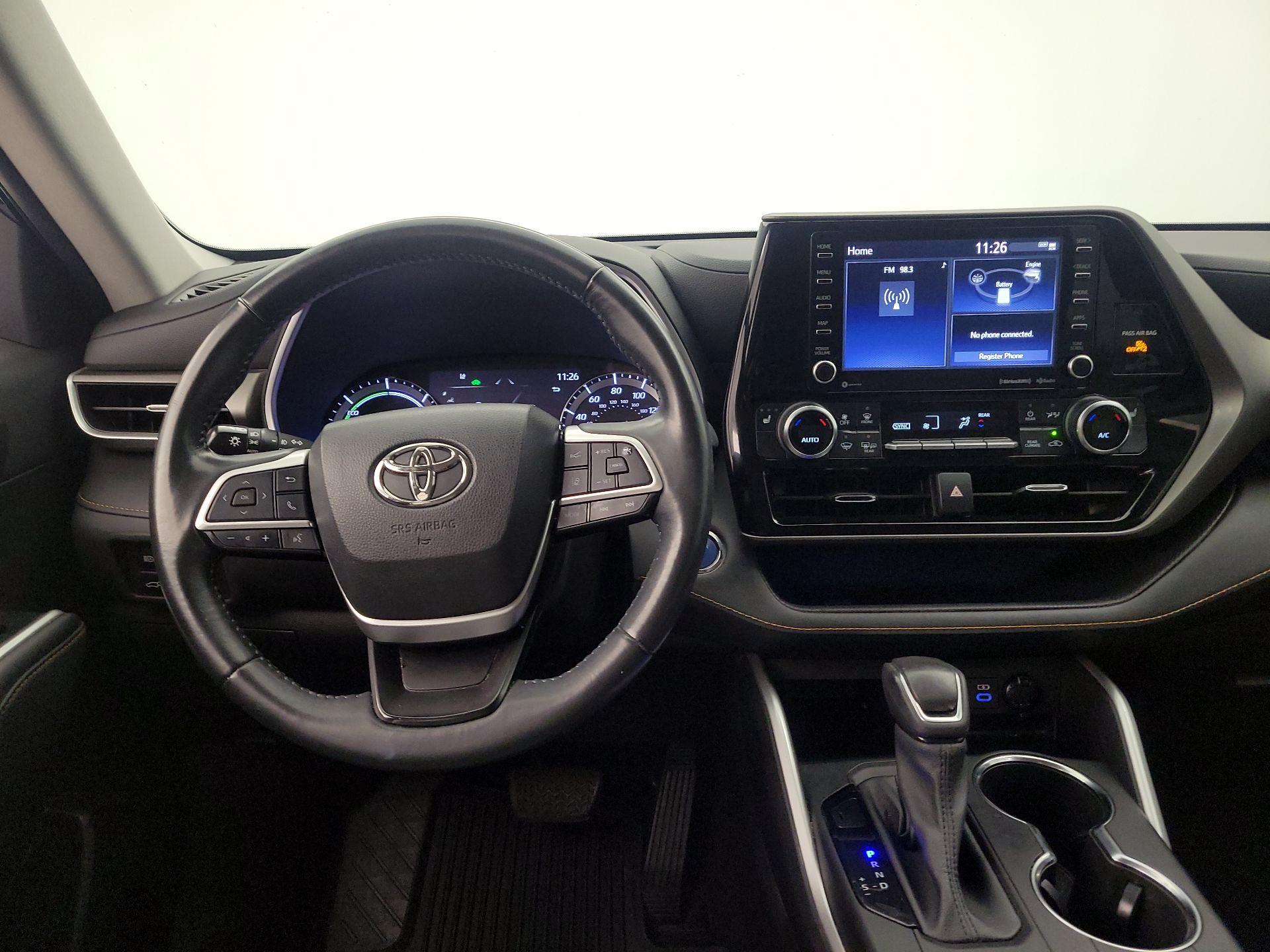 Thumbnail: 2022 Toyota Highlander - 10