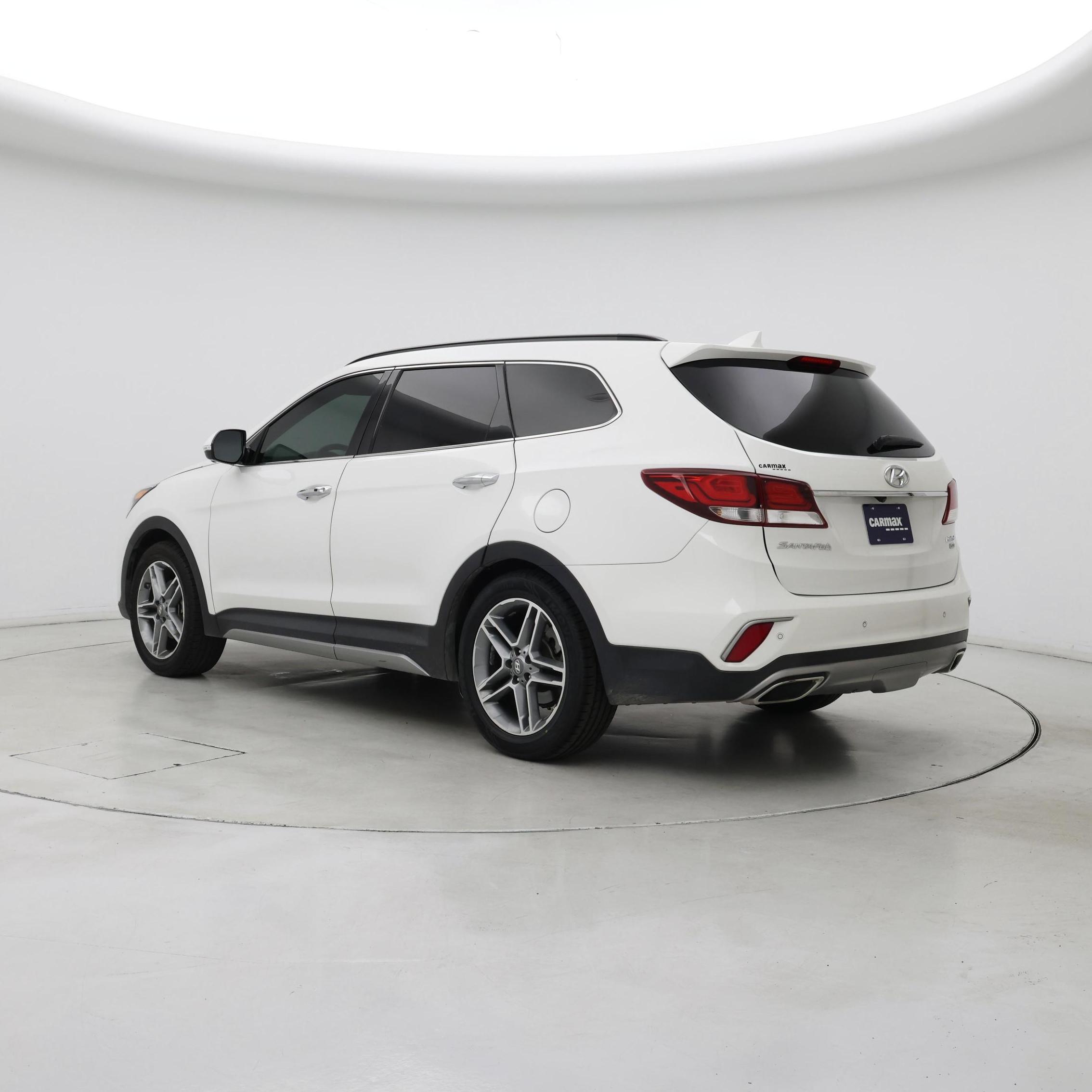 Thumbnail: 2017 Hyundai Santa Fe - 2
