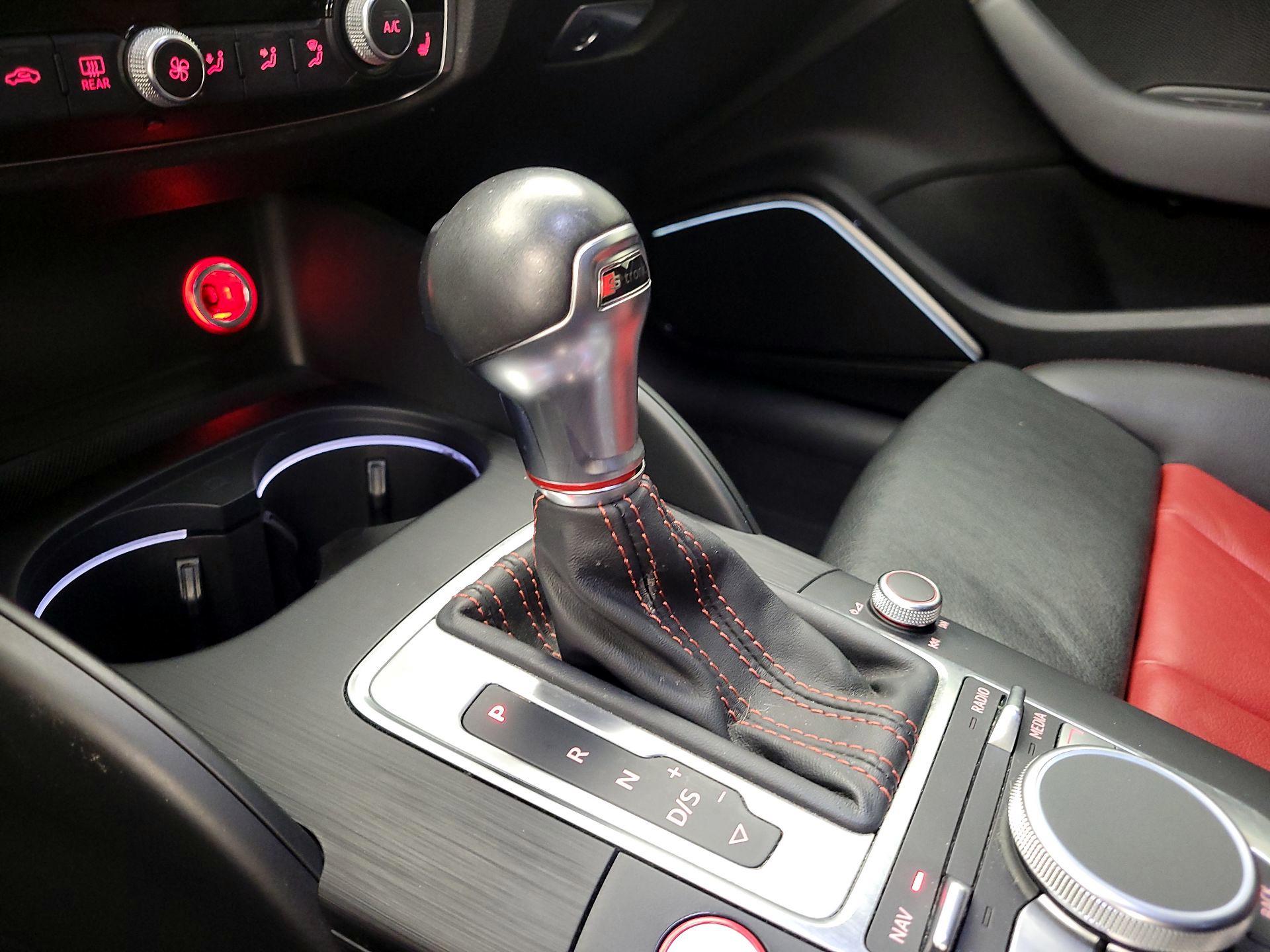 Thumbnail: 2015 Audi S3 - 18