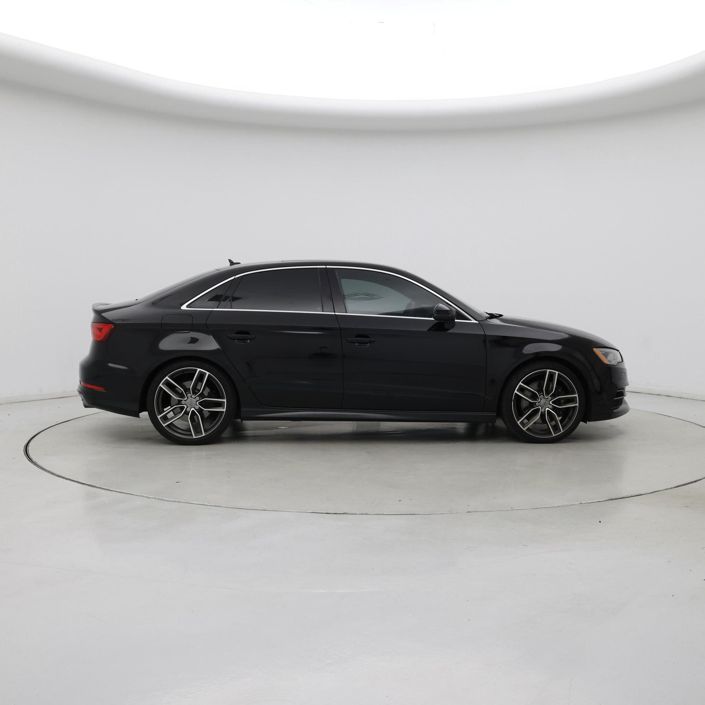 Thumbnail: 2015 Audi S3 - 7