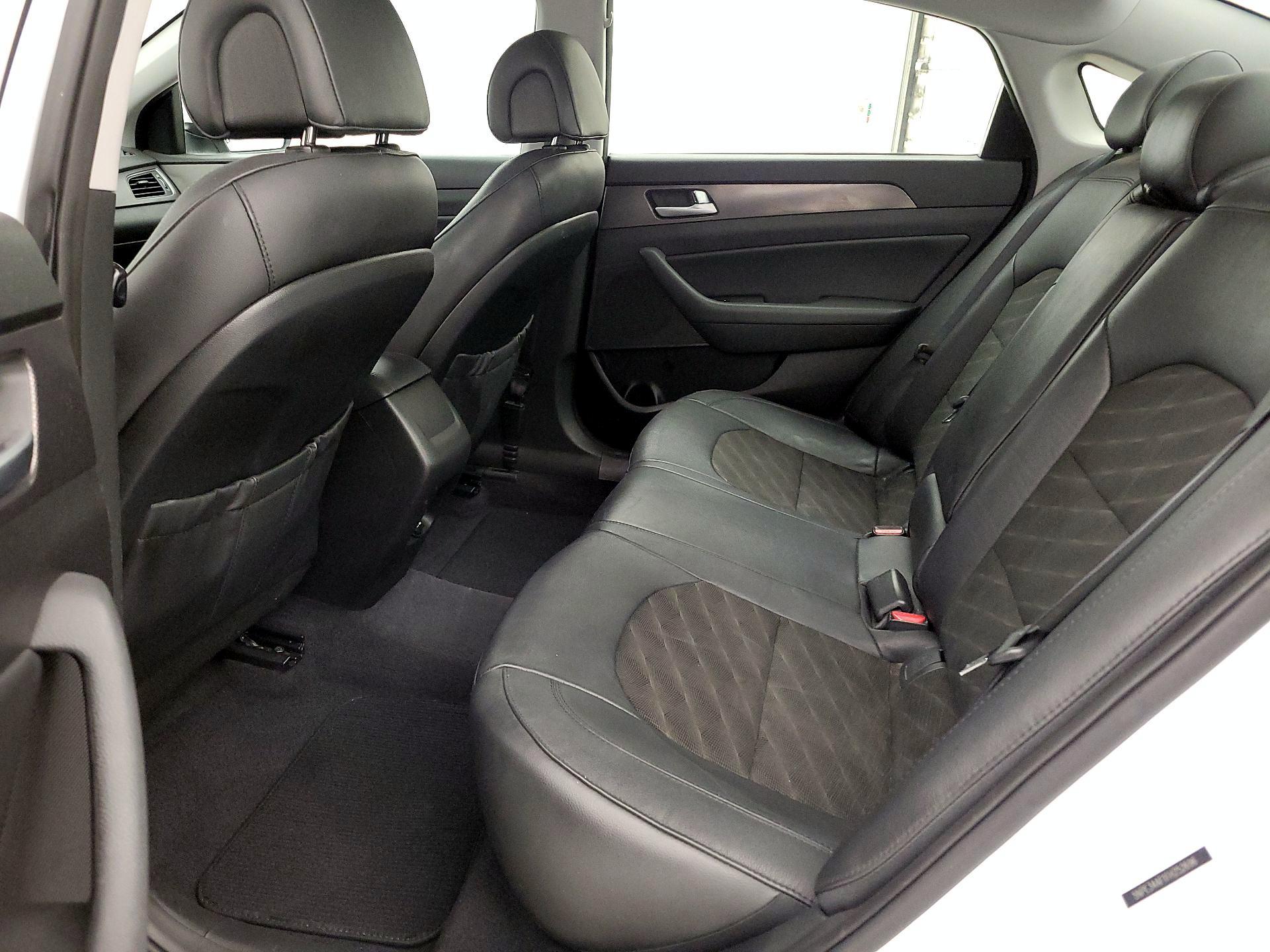 Thumbnail: 2015 Hyundai Sonata - 19