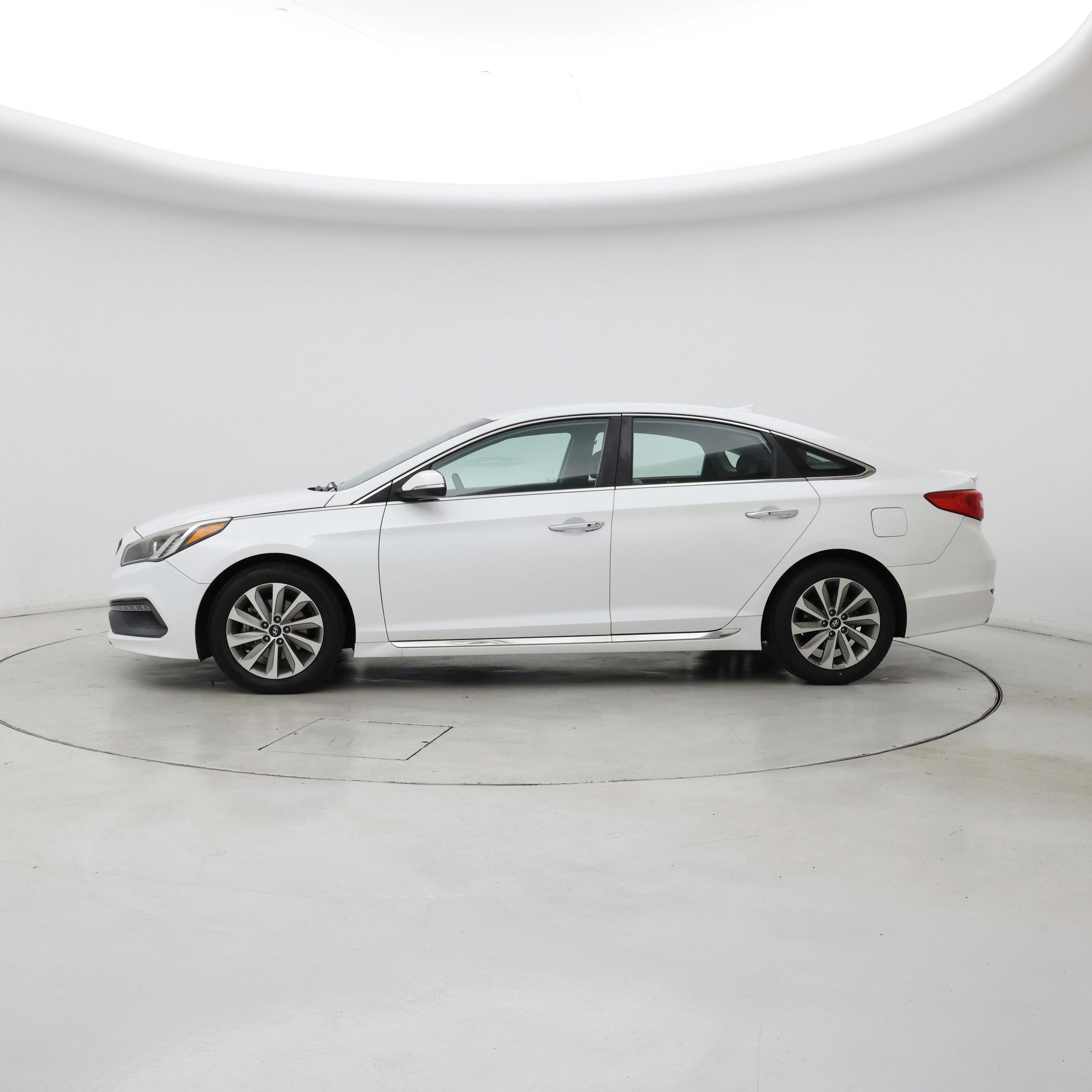 Thumbnail: 2015 Hyundai Sonata - 3
