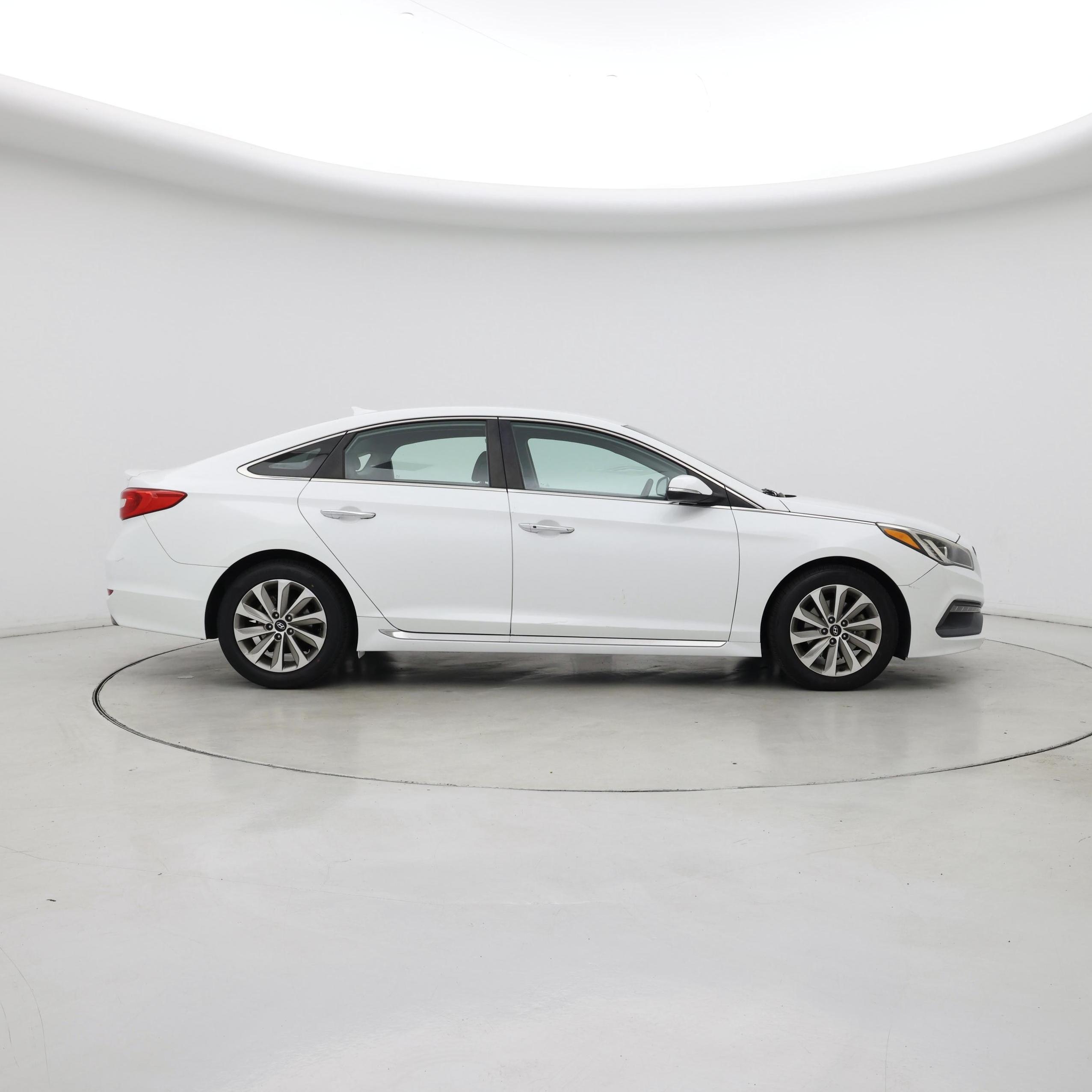 Thumbnail: 2015 Hyundai Sonata - 7