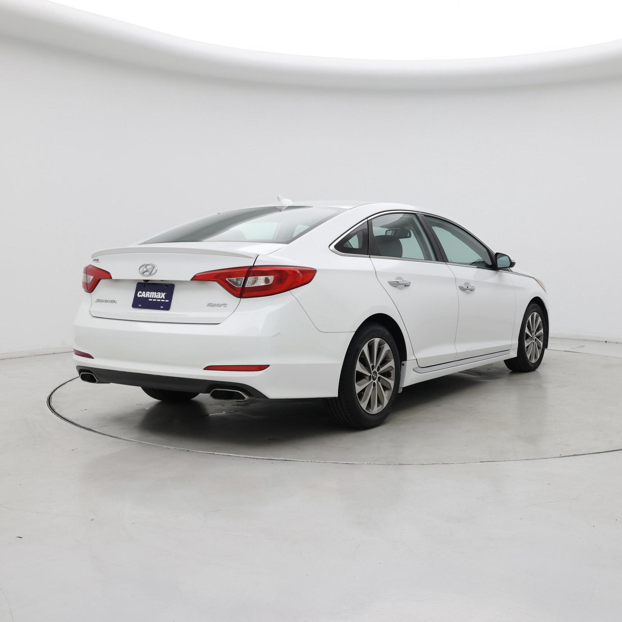 Thumbnail: 2015 Hyundai Sonata - 8