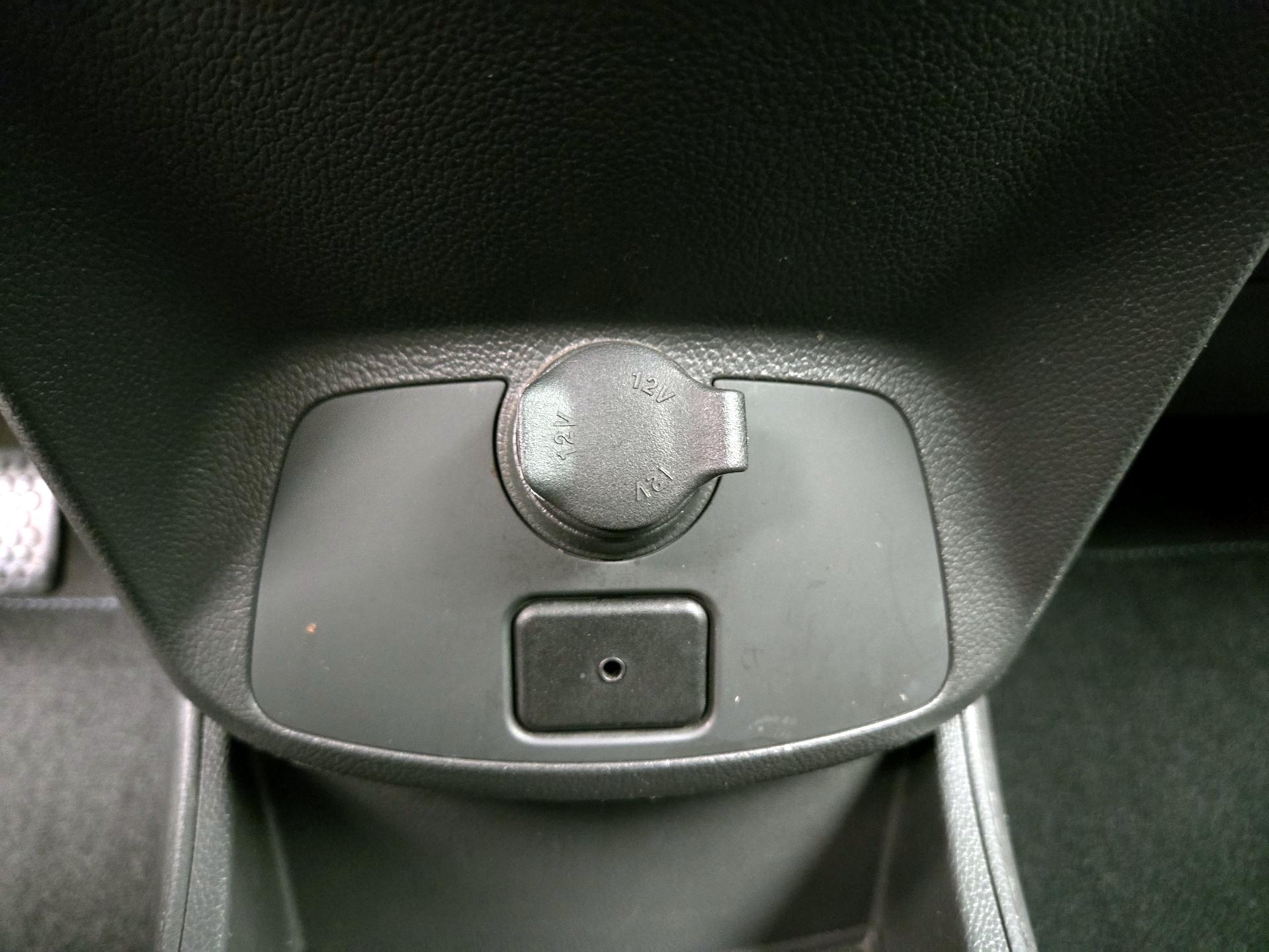 Thumbnail: 2014 Chevrolet Spark - 17