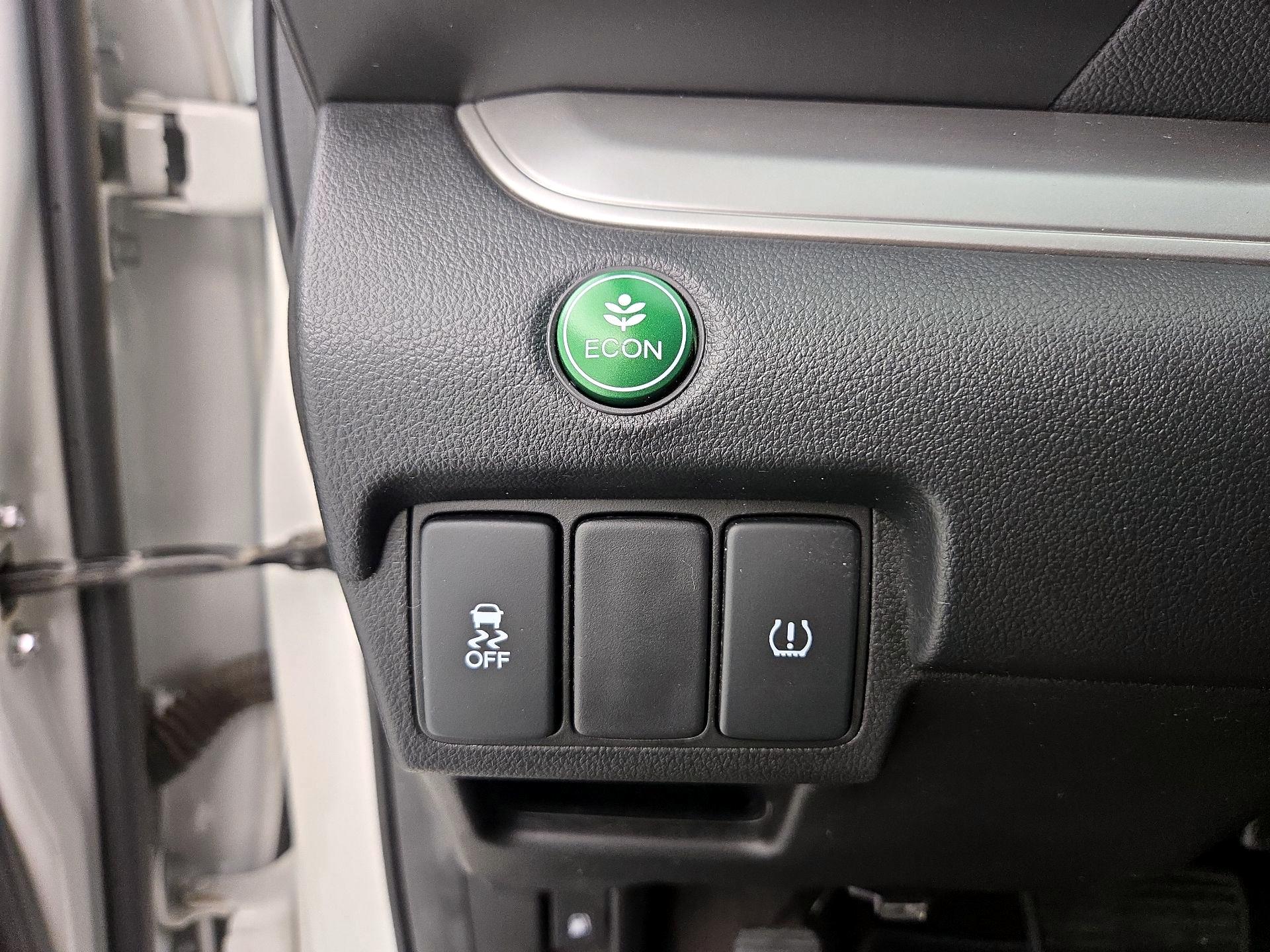 Thumbnail: 2016 Honda CR-V - 13