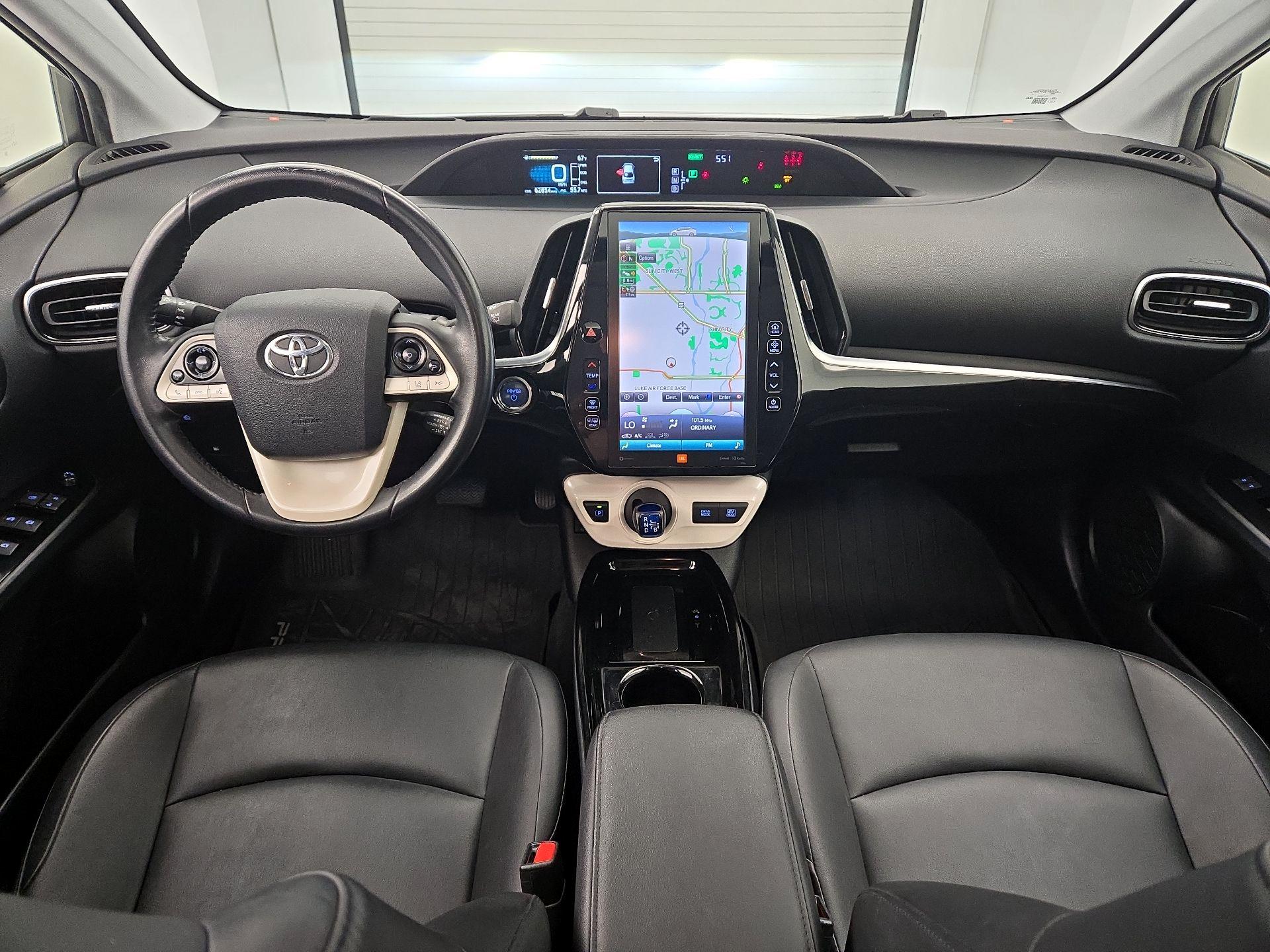 Thumbnail: 2018 Toyota Prius - 9