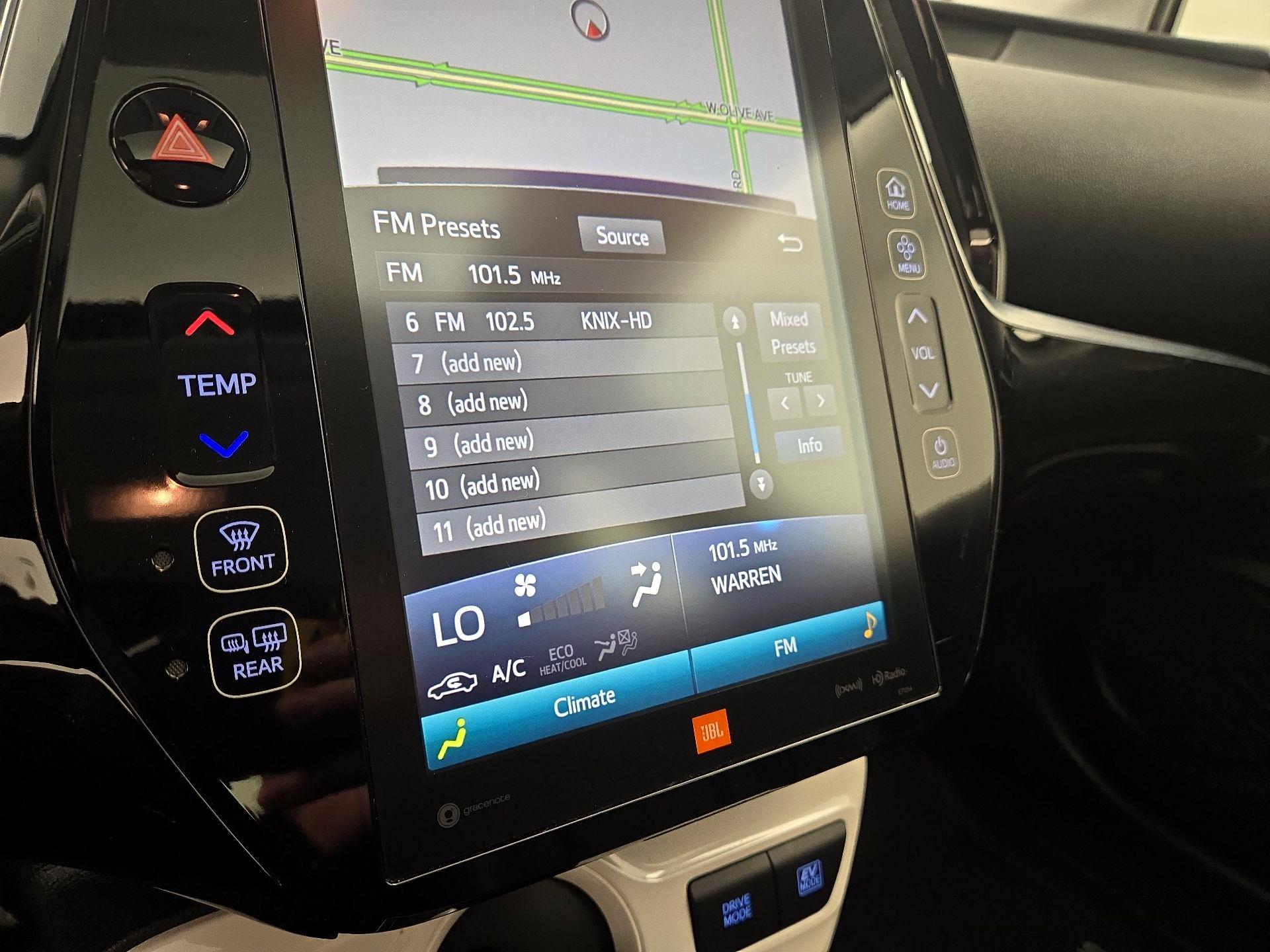 Thumbnail: 2018 Toyota Prius - 16