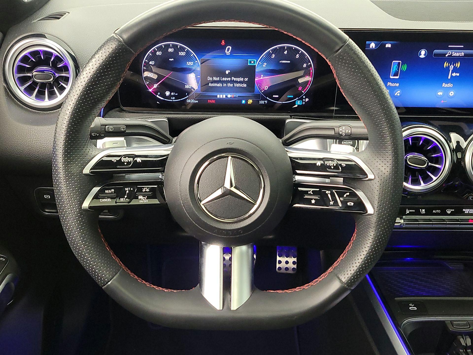 Thumbnail: 2024 Mercedes-Benz GLB - 10