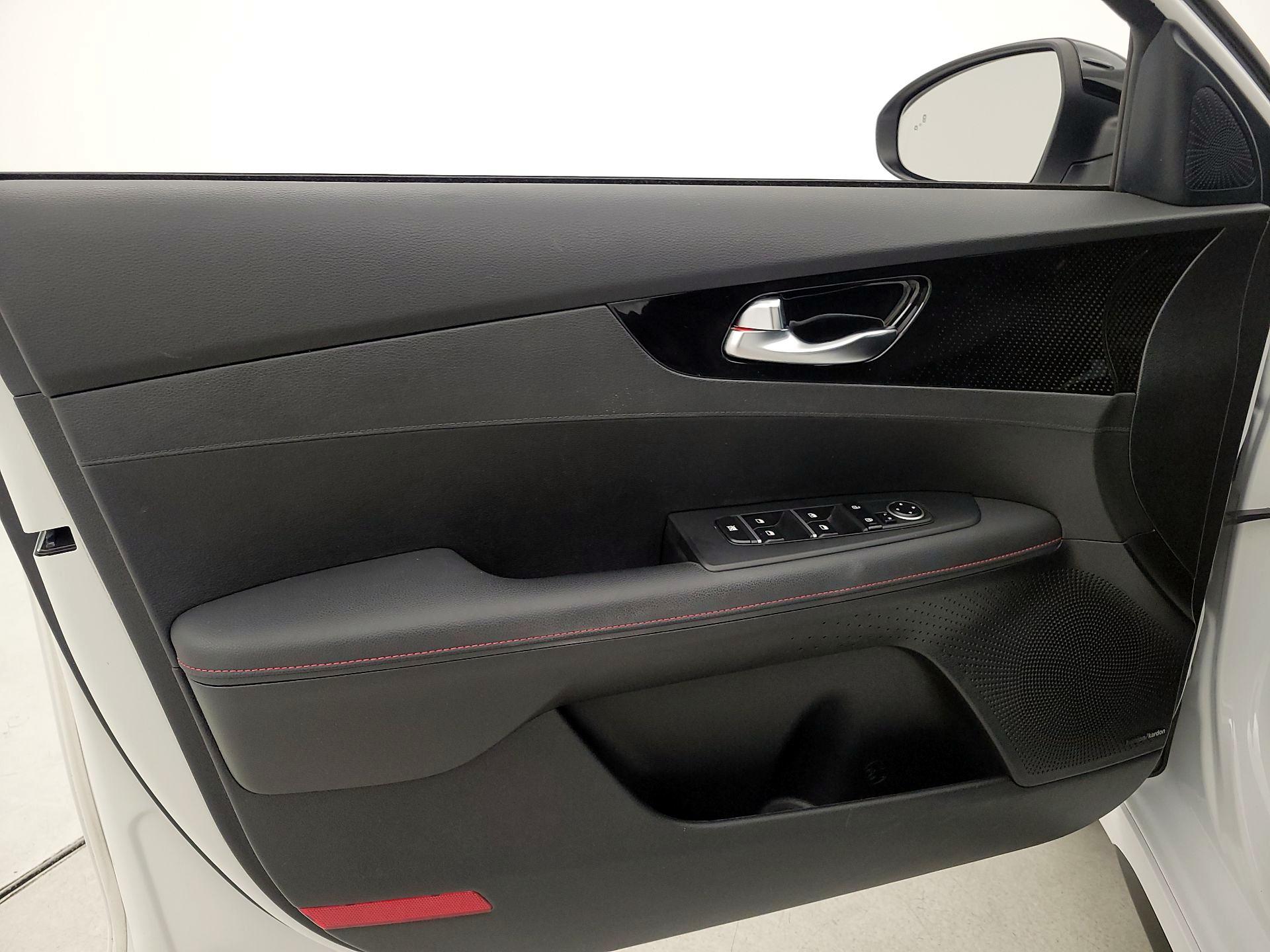 Thumbnail: 2023 Kia Forte - 12