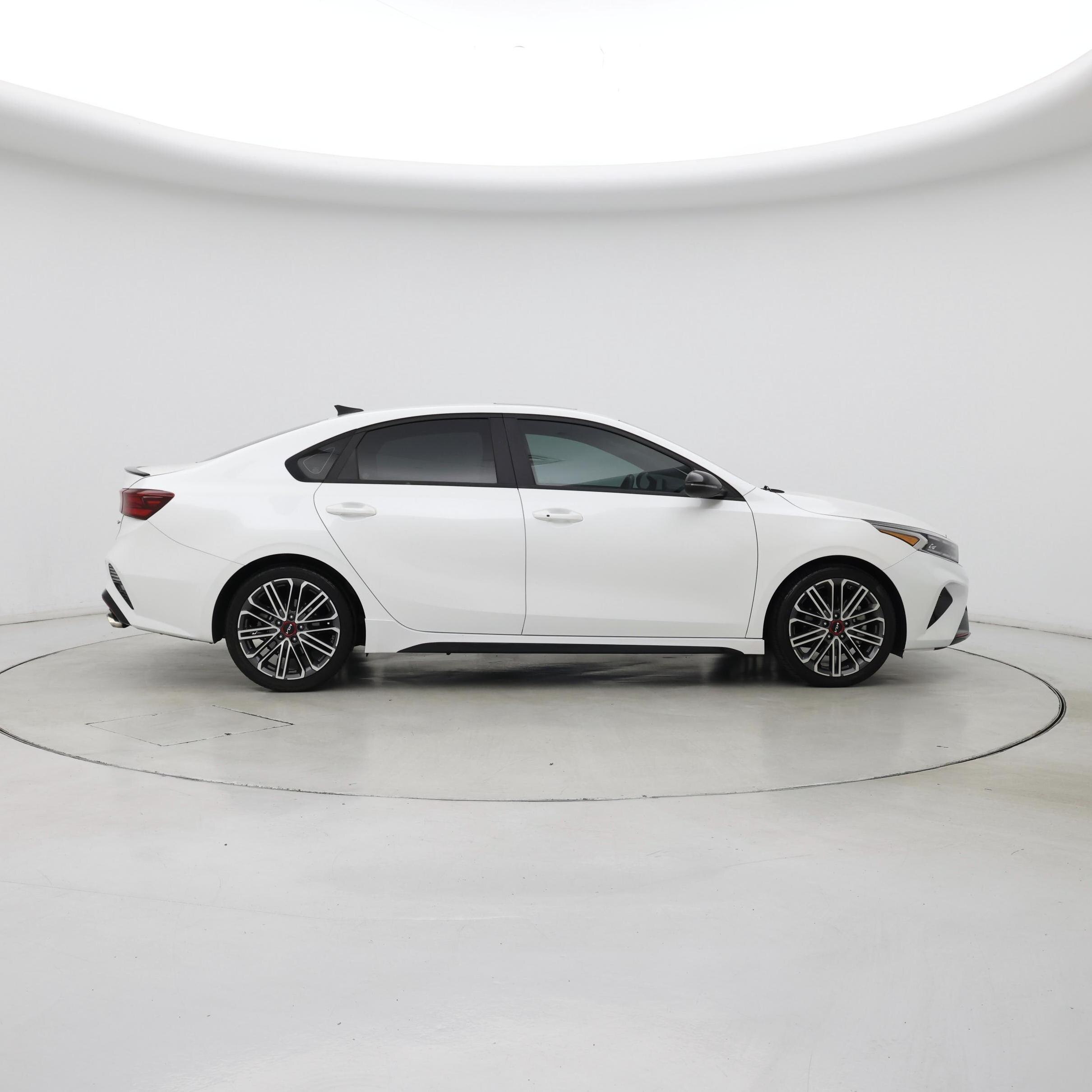 Thumbnail: 2023 Kia Forte - 7
