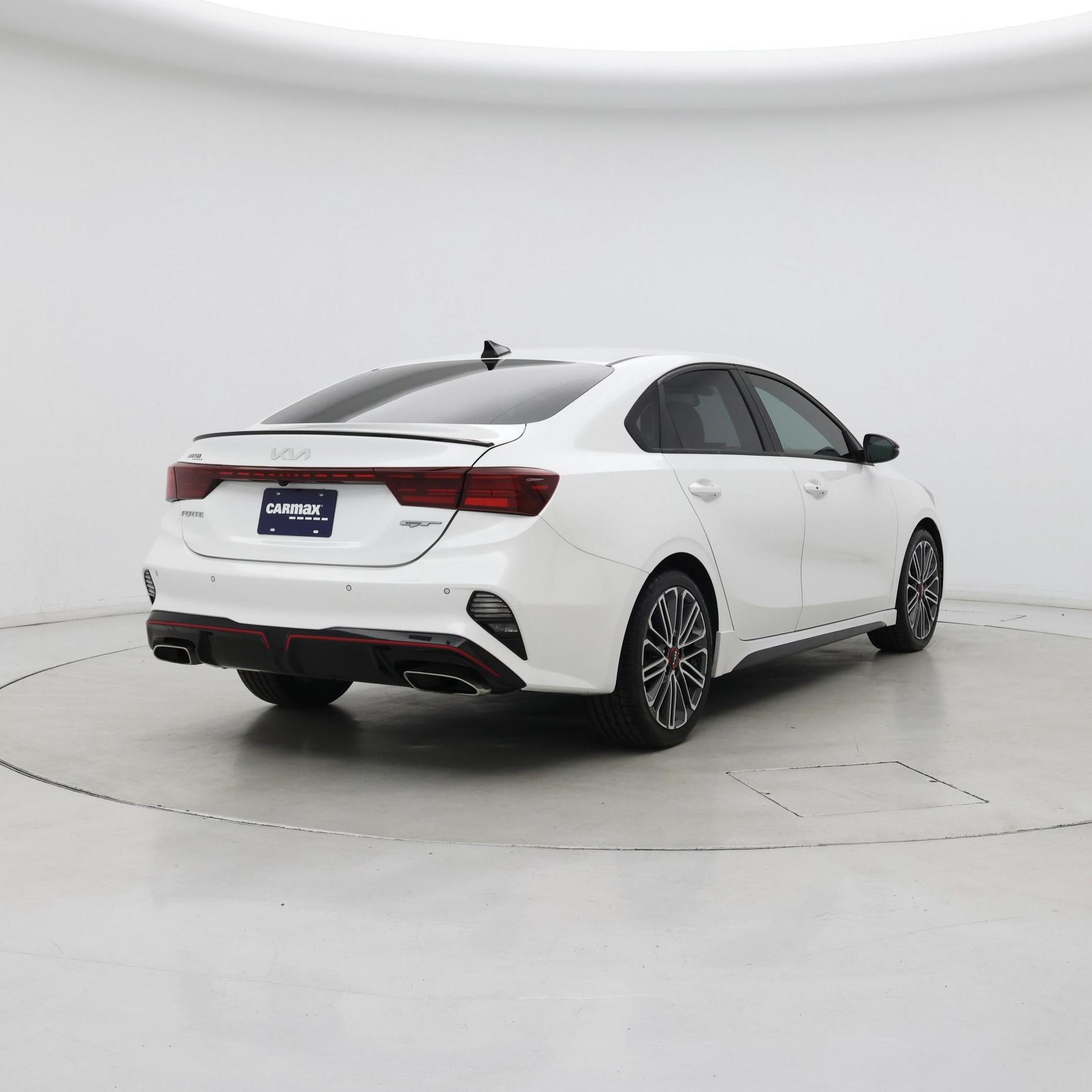 Thumbnail: 2023 Kia Forte - 8