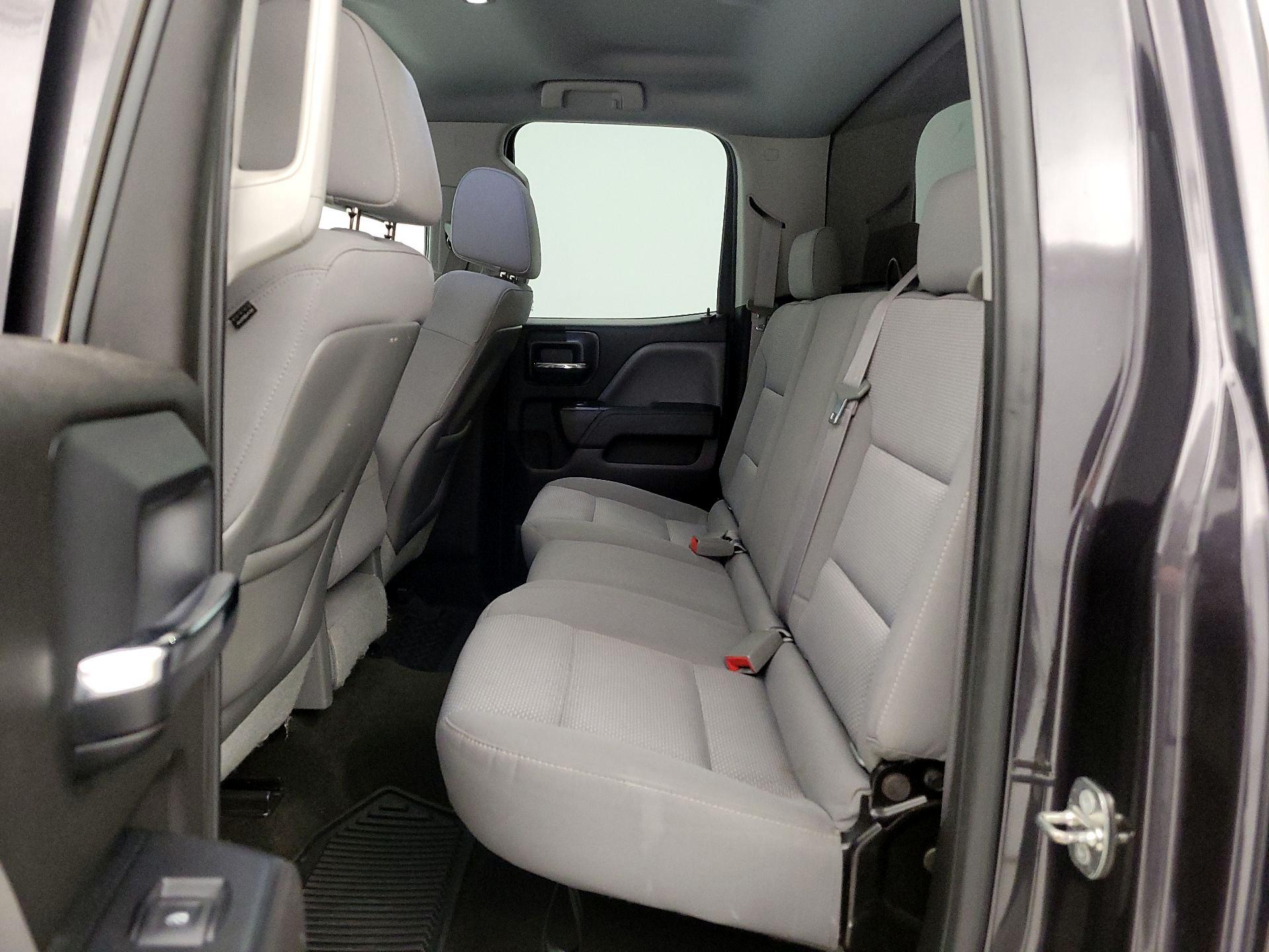 Thumbnail: 2015 Chevrolet Silverado 1500 - 18