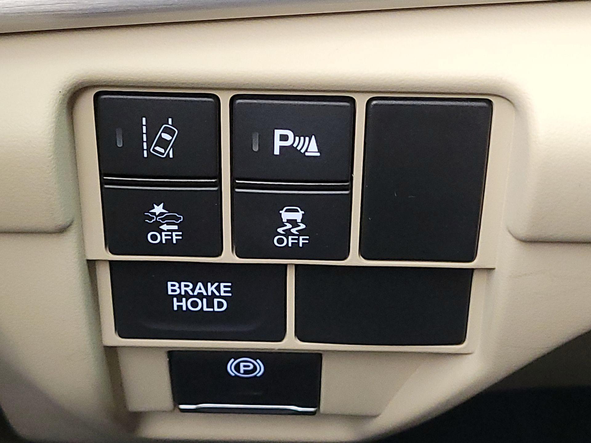 Thumbnail: 2021 Acura RDX - 13