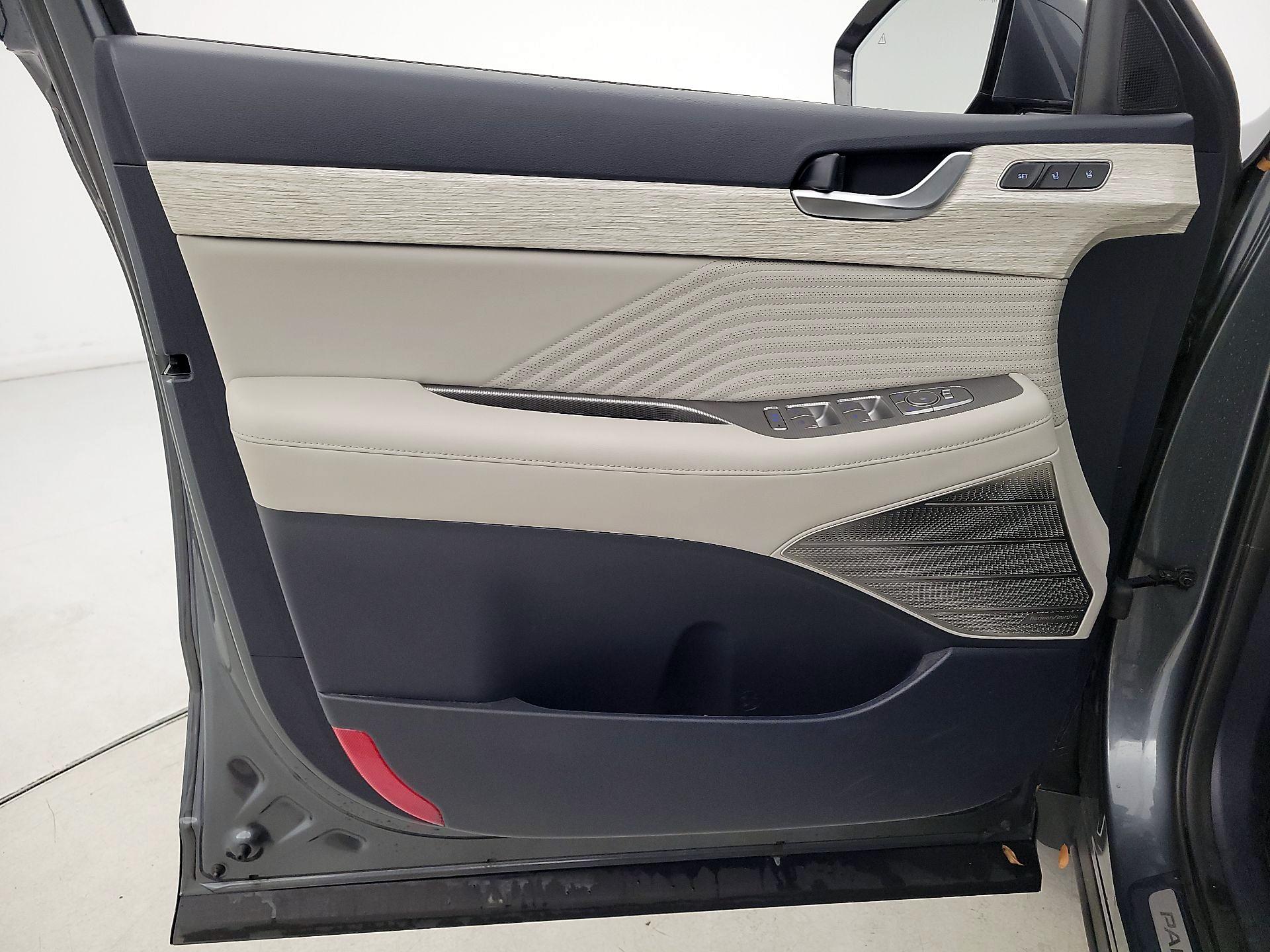 Thumbnail: 2023 Hyundai Palisade - 12