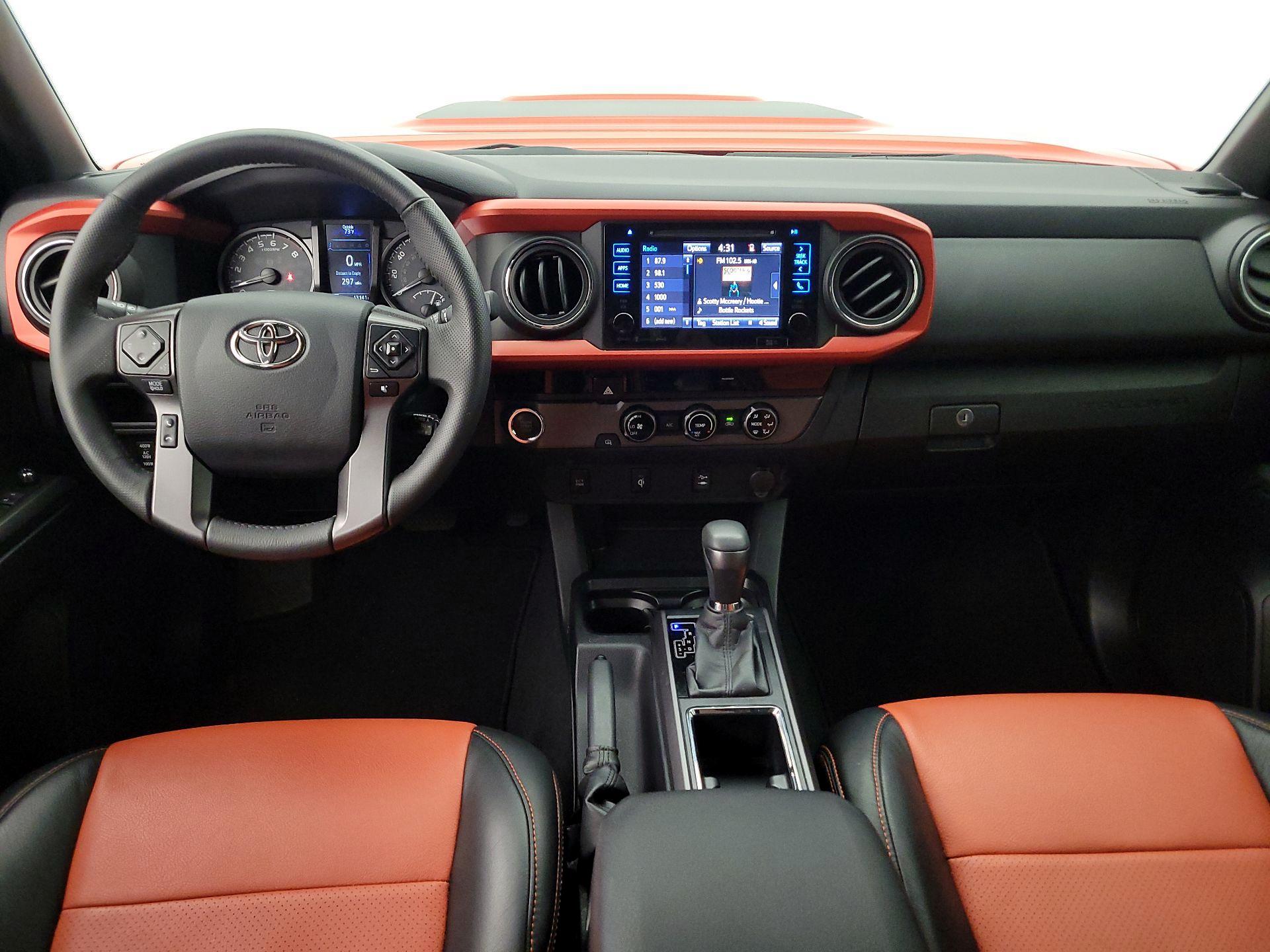 Thumbnail: 2017 Toyota Tacoma - 9