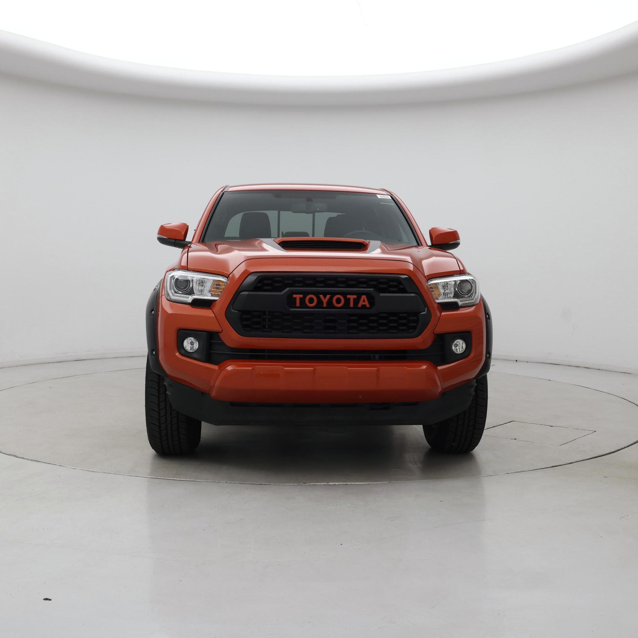 Thumbnail: 2017 Toyota Tacoma - 5