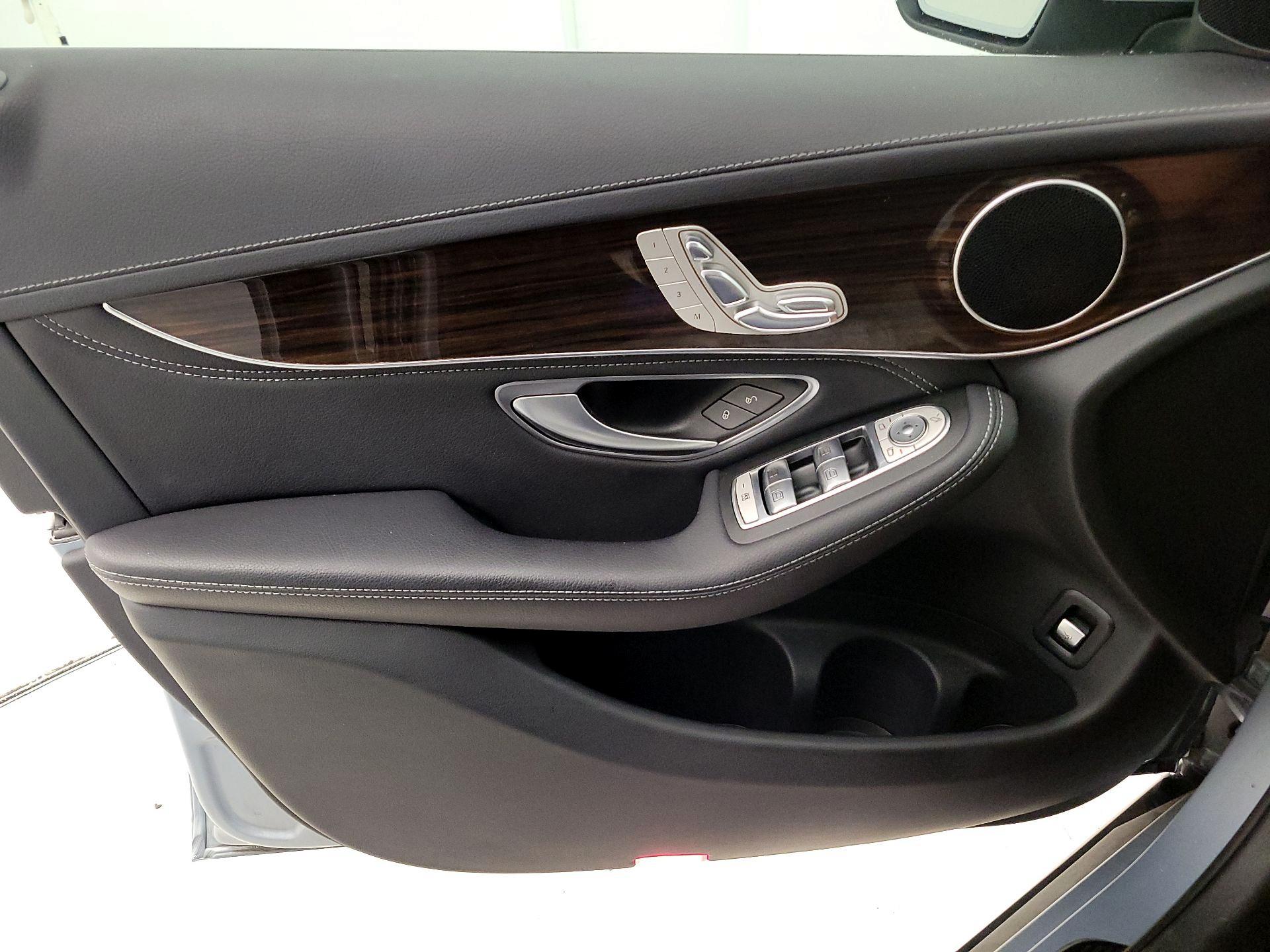 Thumbnail: 2018 Mercedes-Benz GLC - 12