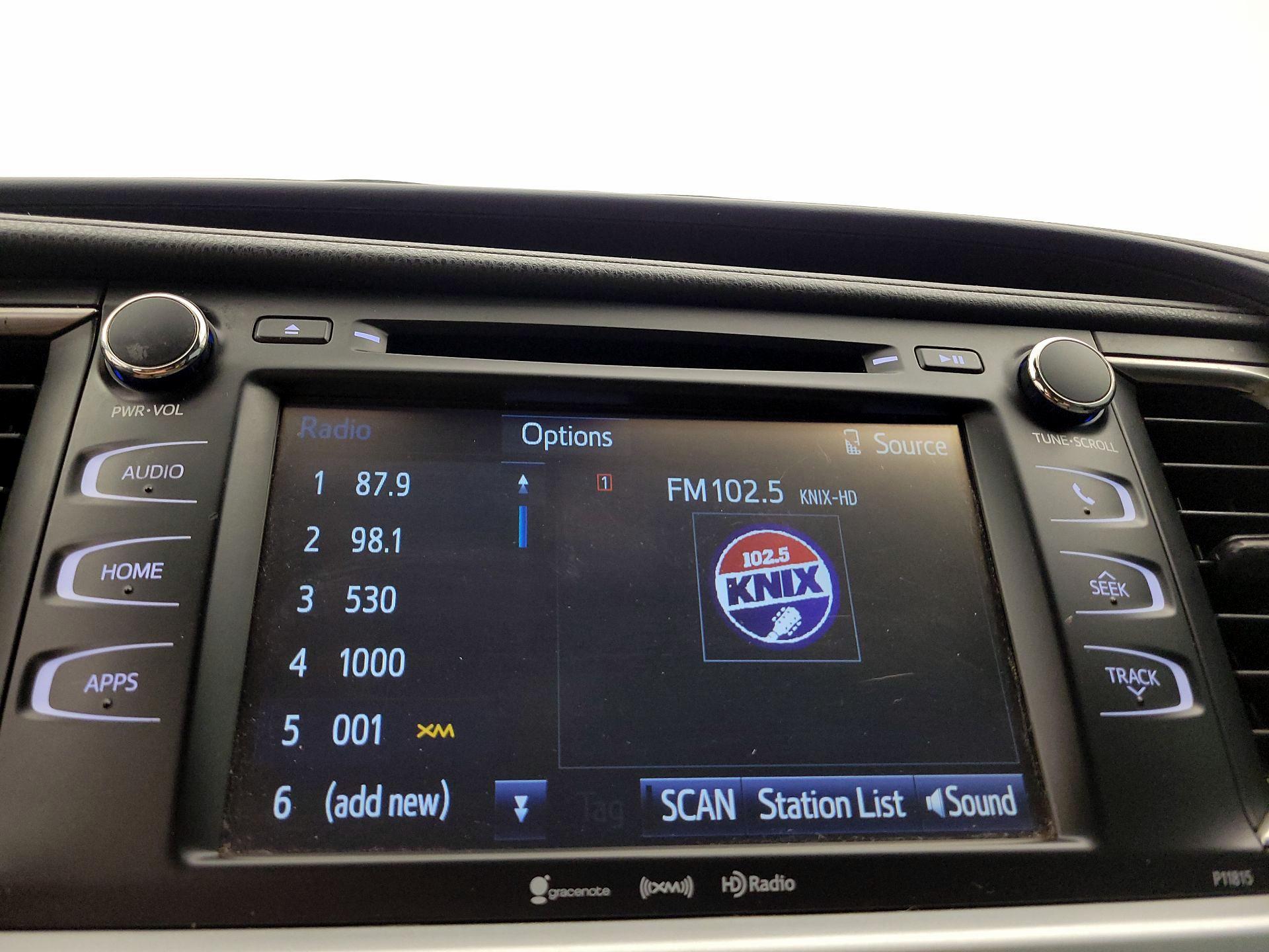Thumbnail: 2019 Toyota Highlander - 15
