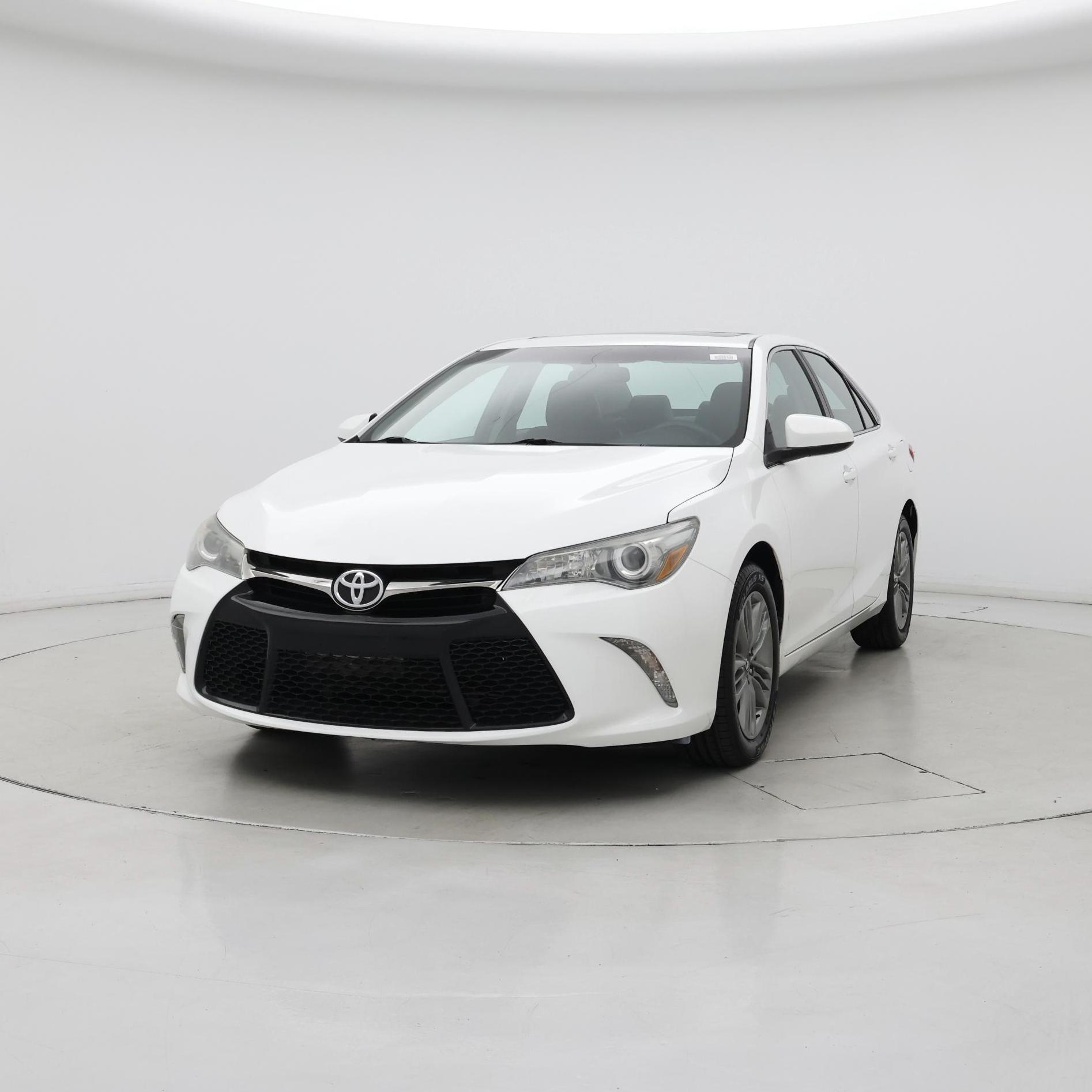 Thumbnail: 2017 Toyota Camry - 4