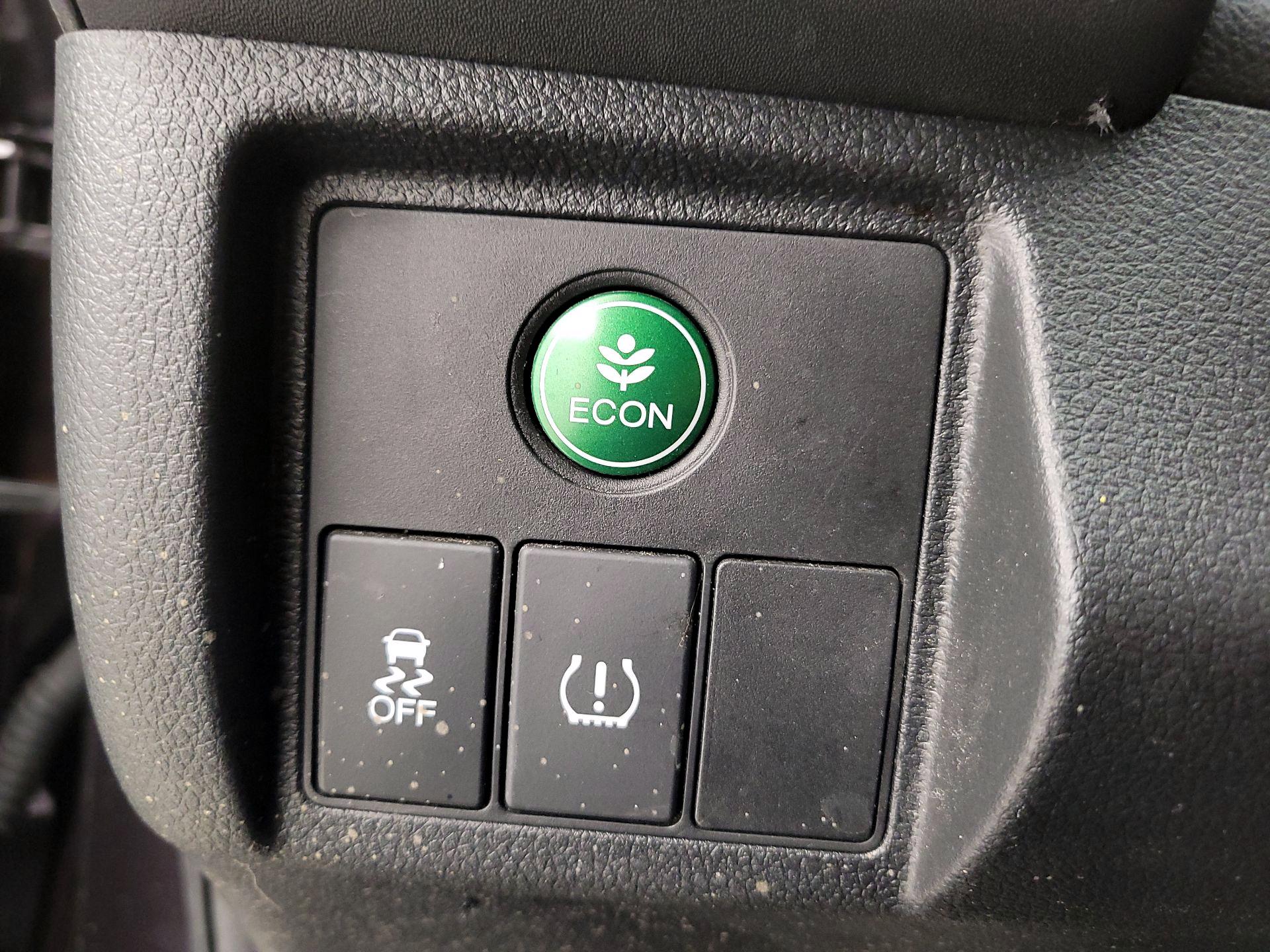 Thumbnail: 2018 Honda HR-V - 13