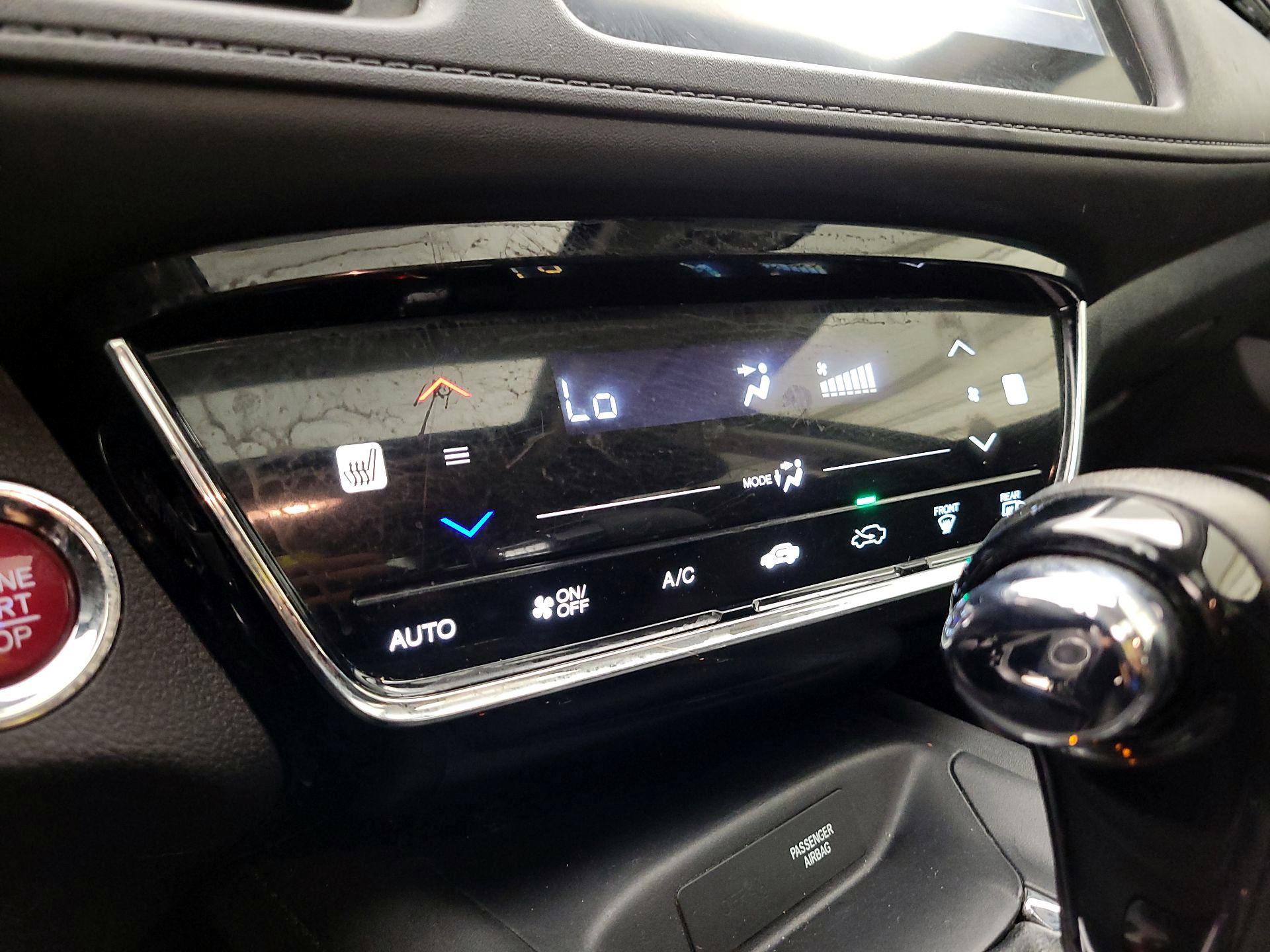 Thumbnail: 2018 Honda HR-V - 16