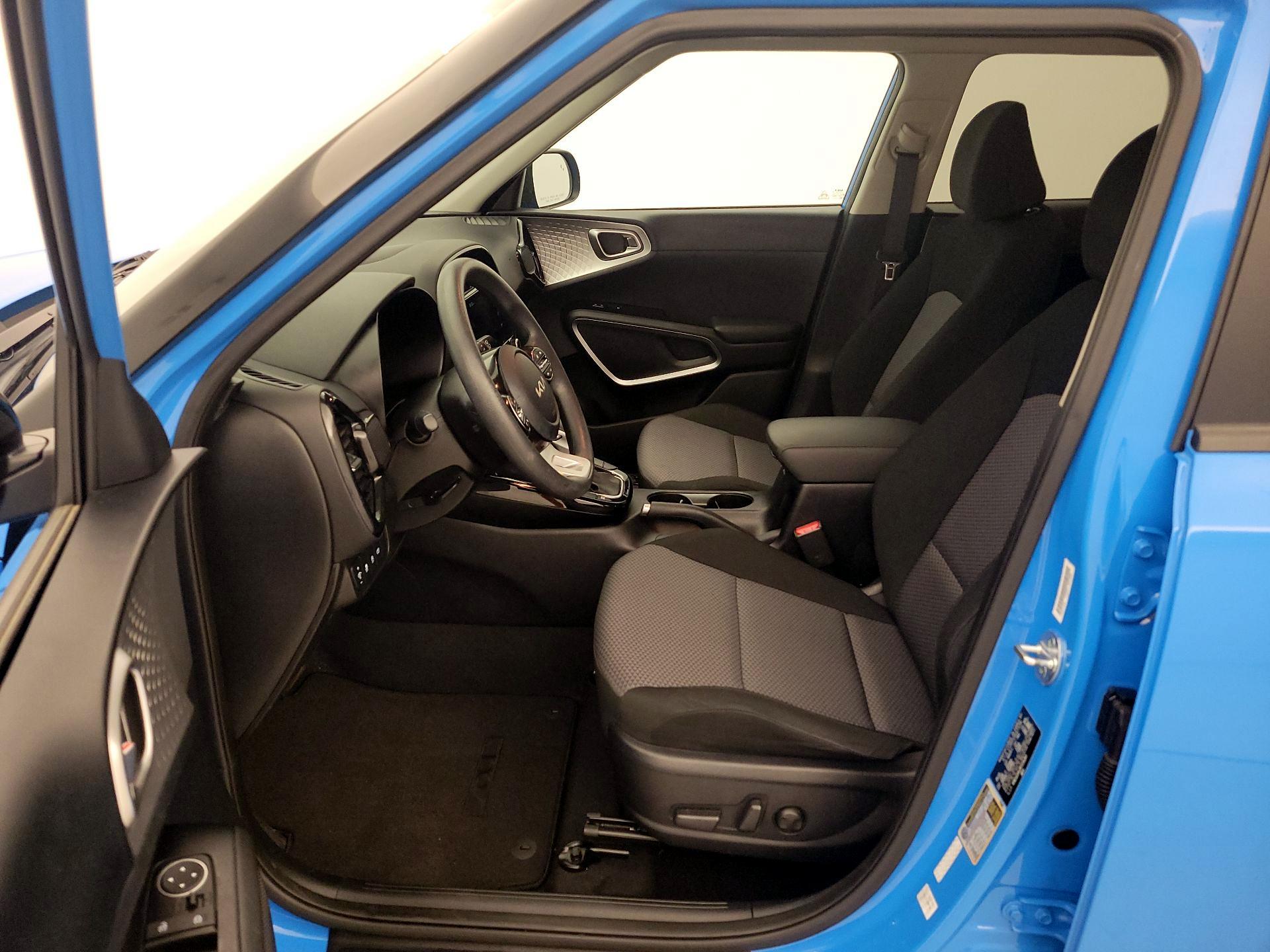 Thumbnail: 2023 Kia Soul - 11